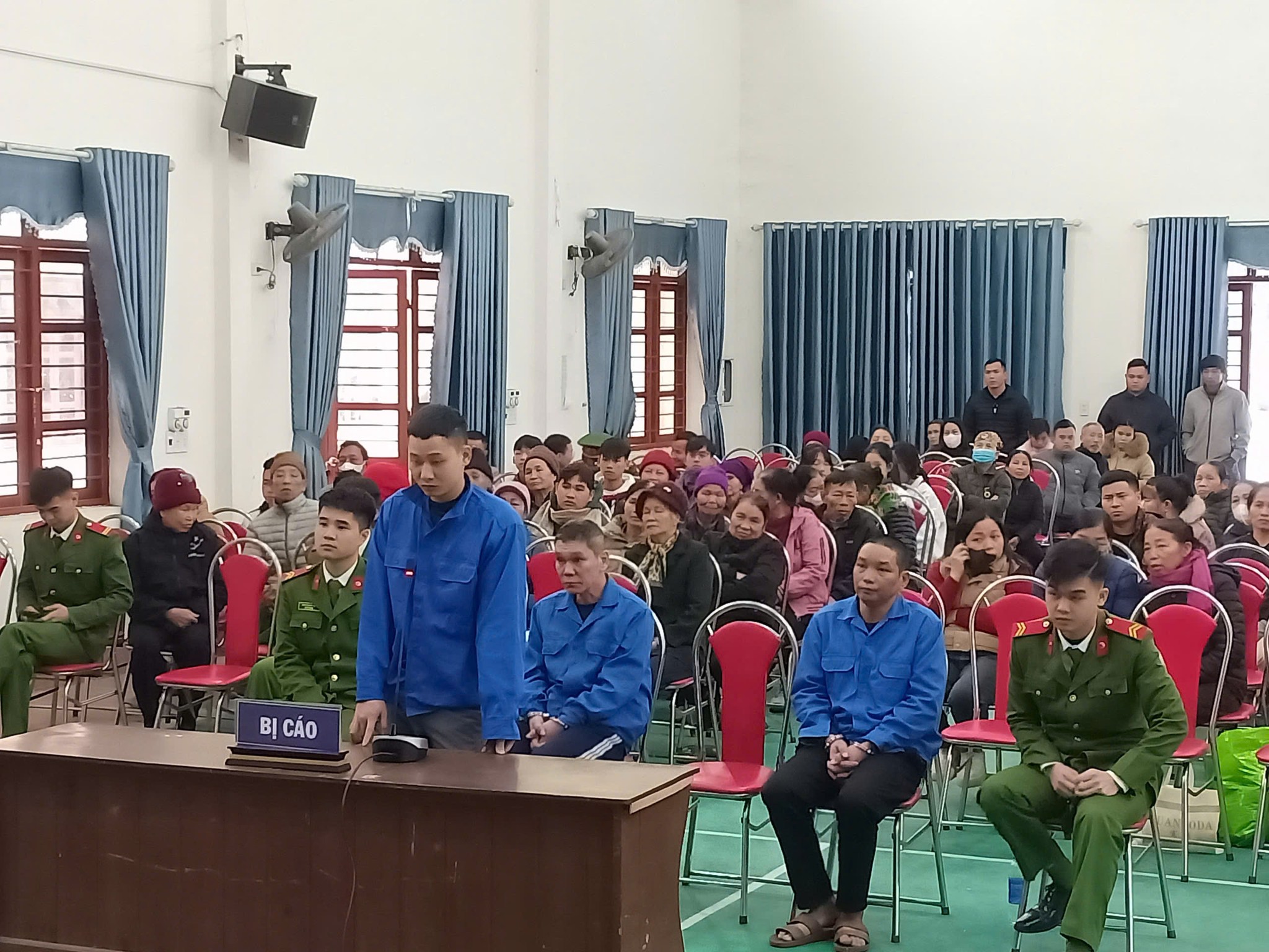 Anh-tin-bai