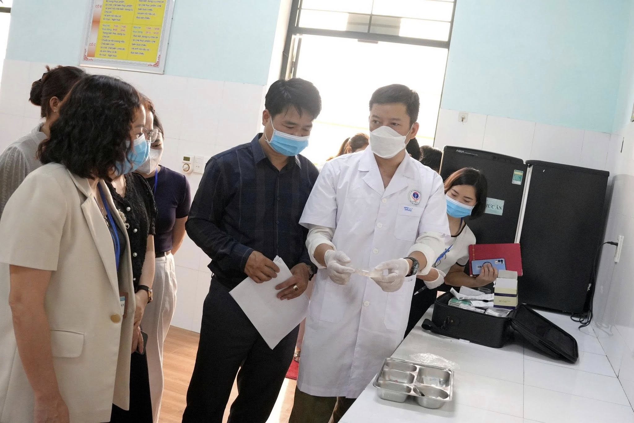 Anh-tin-bai
