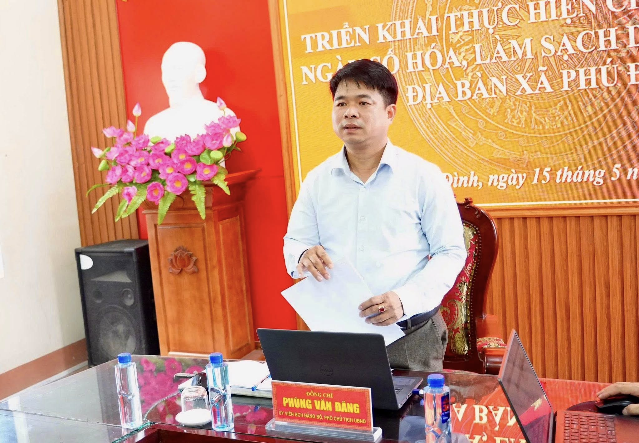 Anh-tin-bai