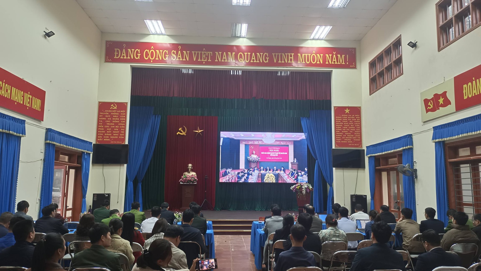 XÃ SẢNG MỘC KHẨN TRƯƠNG TRIỂN KHAI NHIỆM VỤ NGAY TỪ ĐẦU NĂM
