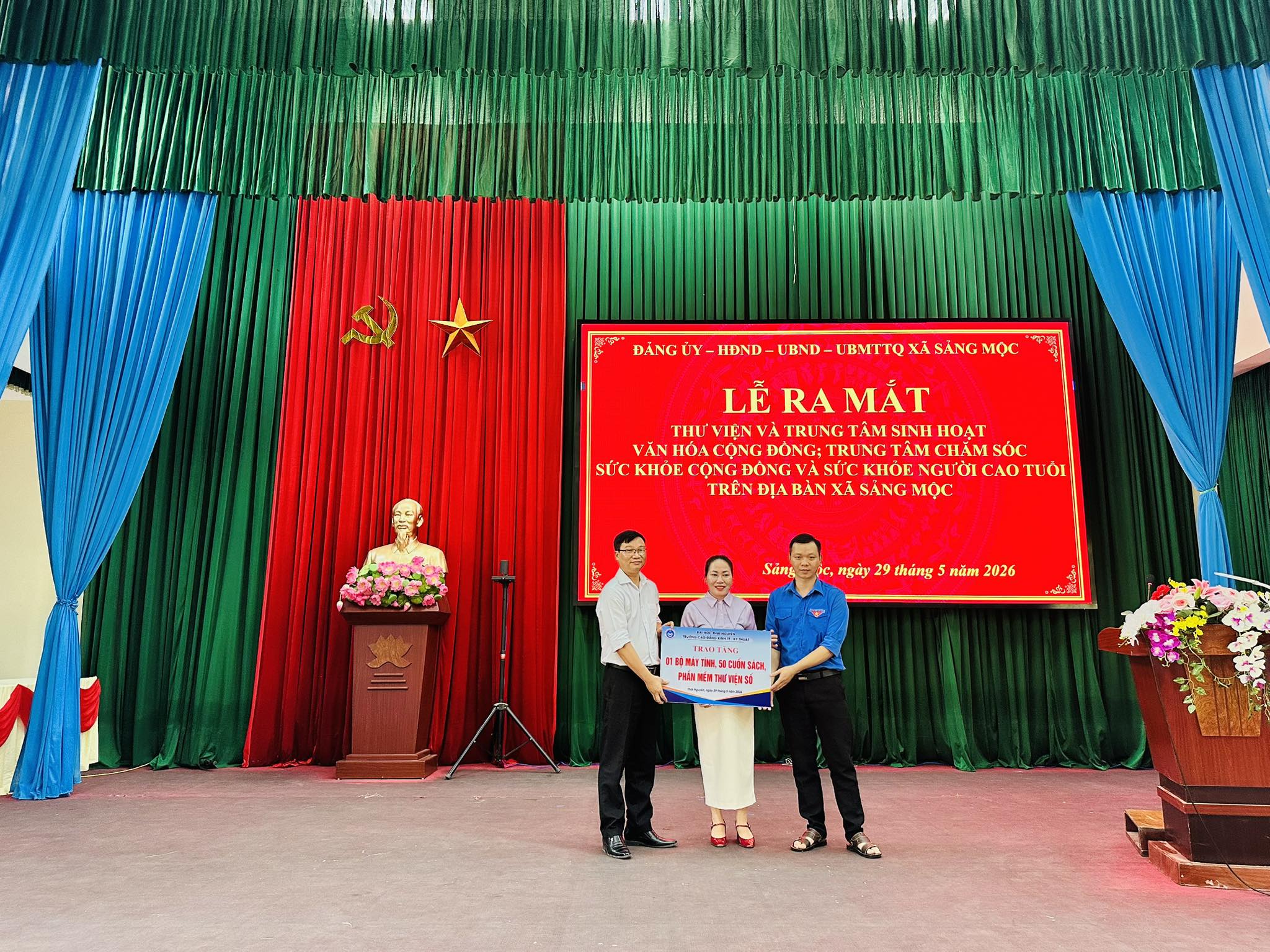 Anh-tin-bai