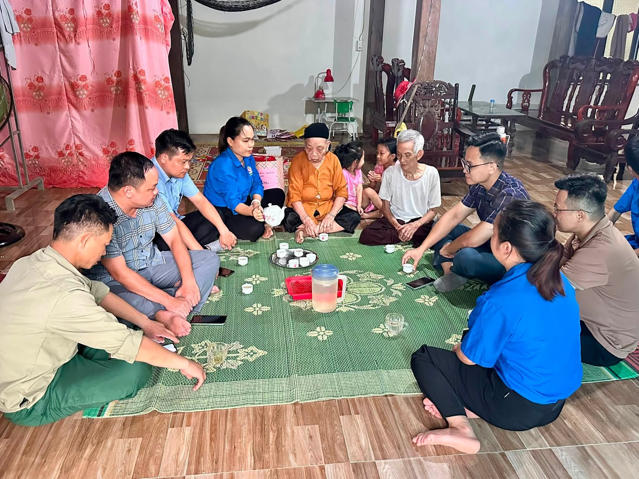 Anh-tin-bai