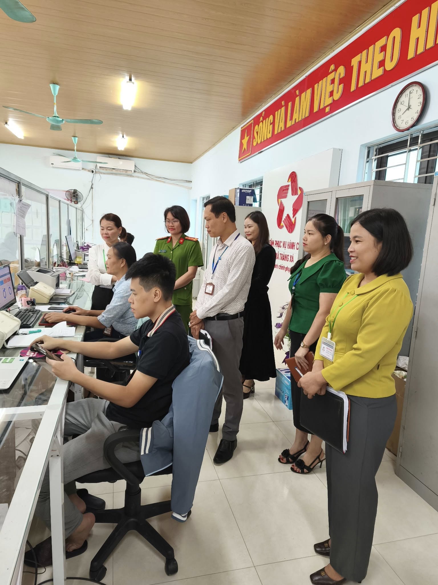  KIỂM TRA CÔNG VỤ; KIỂM TRA CÔNG TÁC CẢI CÁCH HÀNH CHÍNH CỦA UBND XÃ TRÀNG XÁ