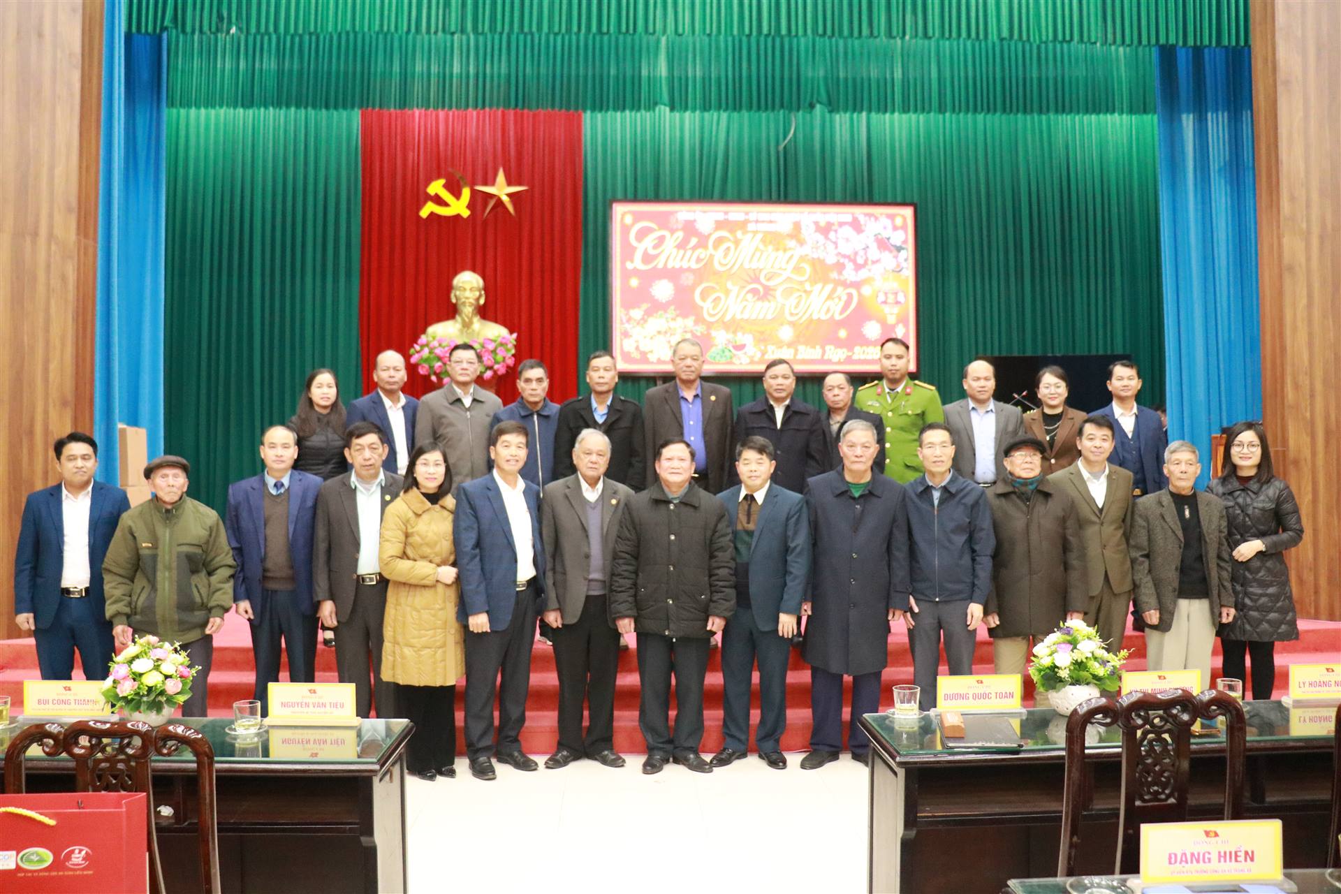 Hội nghị báo cáo kết quả hoạt động của mô hình chính quyền địa phương 2 cấp và gặp mặt các đồng chí nguyên lãnh đạo nhân dịp Xuân Bính Ngọ năm 2026