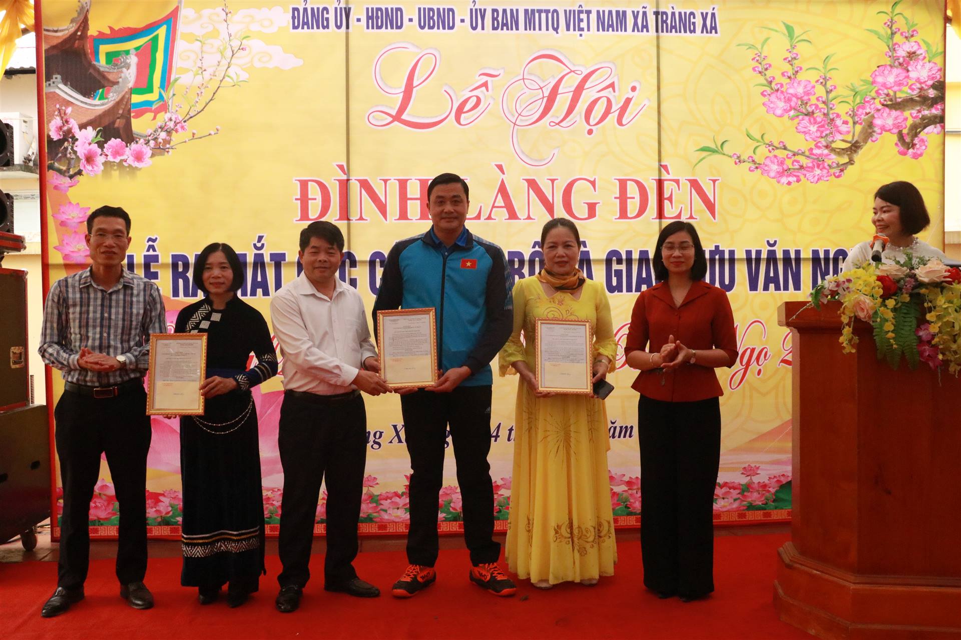 Lễ khai mạc Lễ hội Đình Làng Đèn và ra mắt các câu lạc bộ trên địa bàn xã Tràng Xá