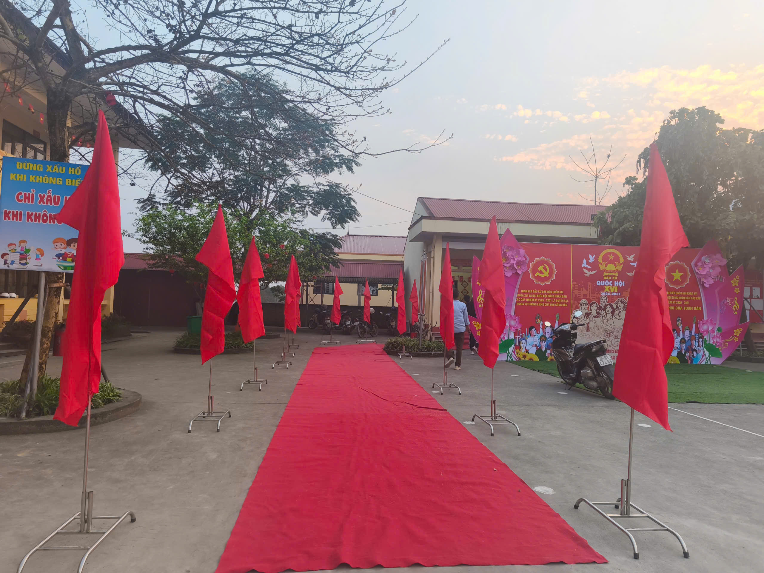 Anh-tin-bai