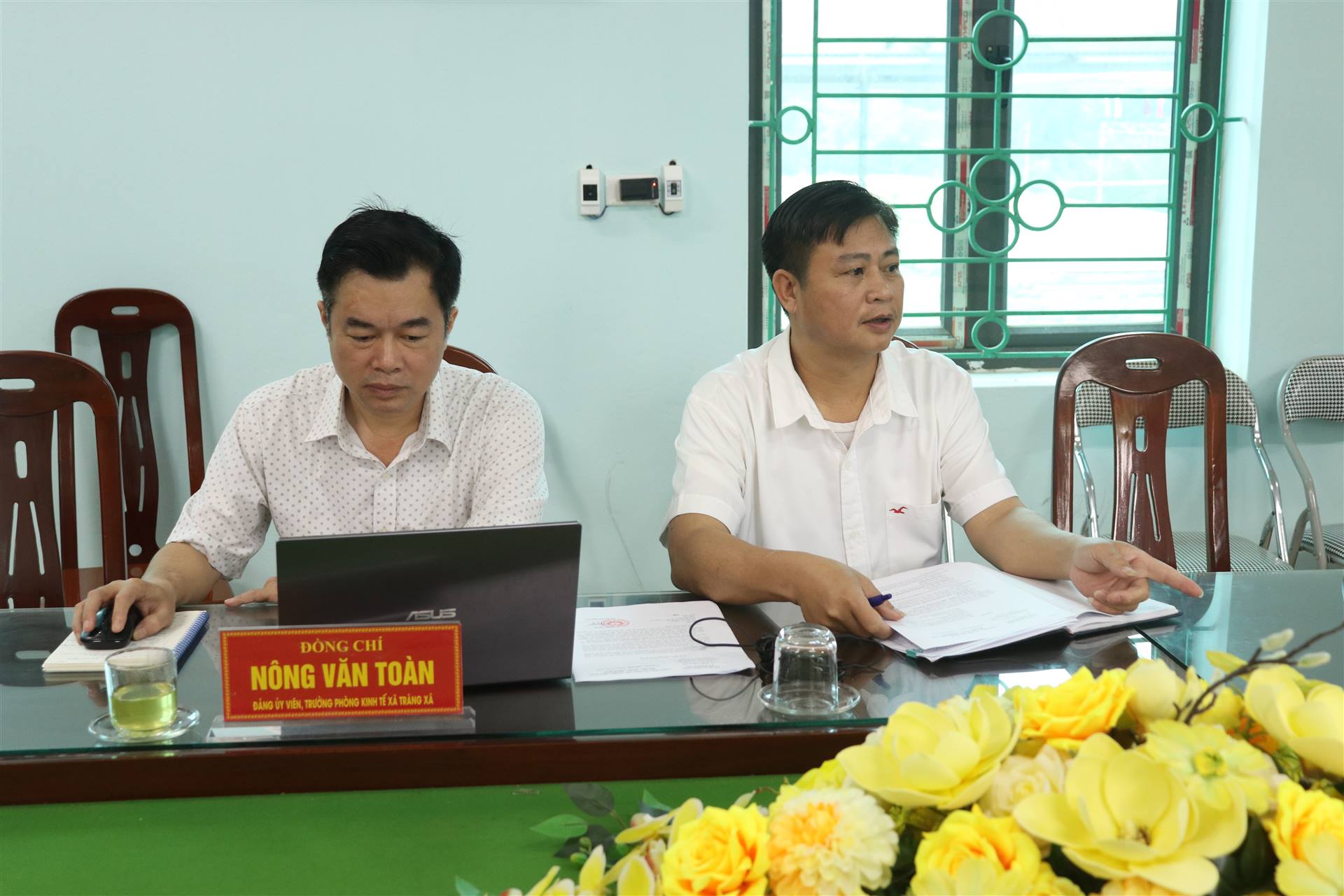 Anh-tin-bai