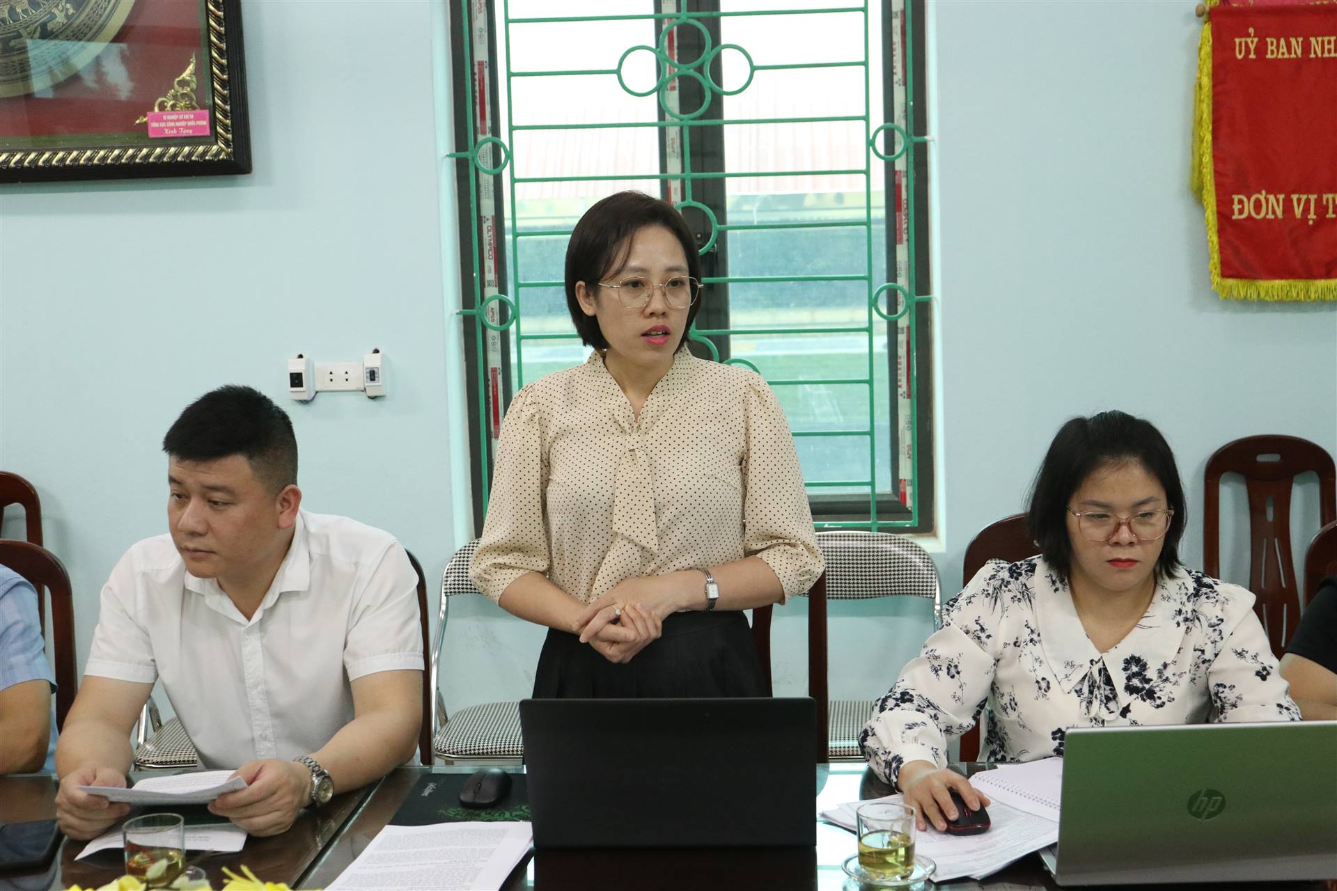 Anh-tin-bai