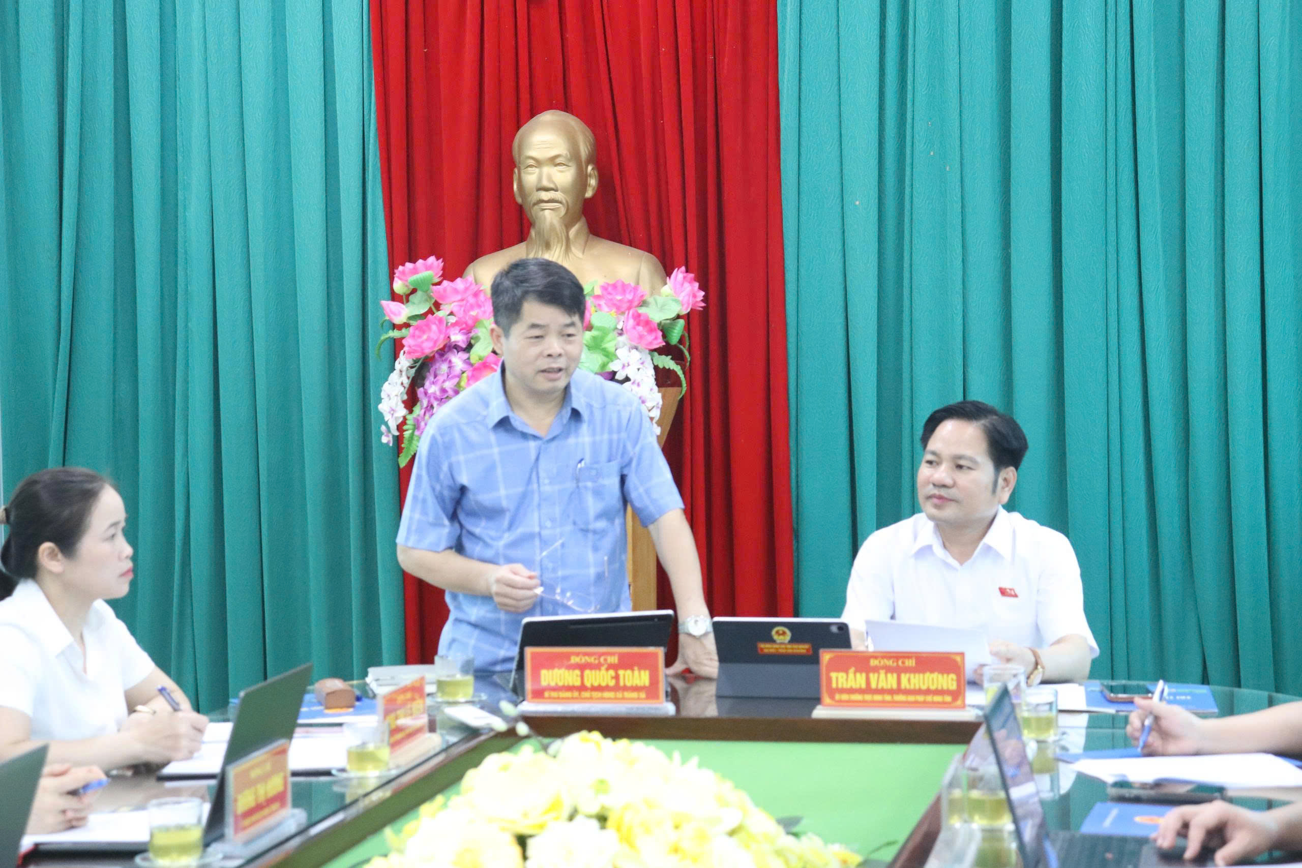 Anh-tin-bai