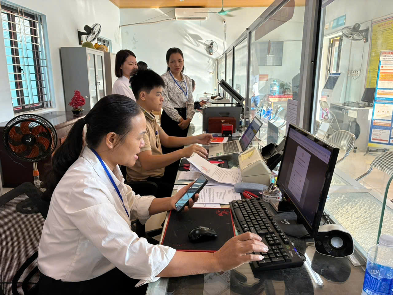 Anh-tin-bai
