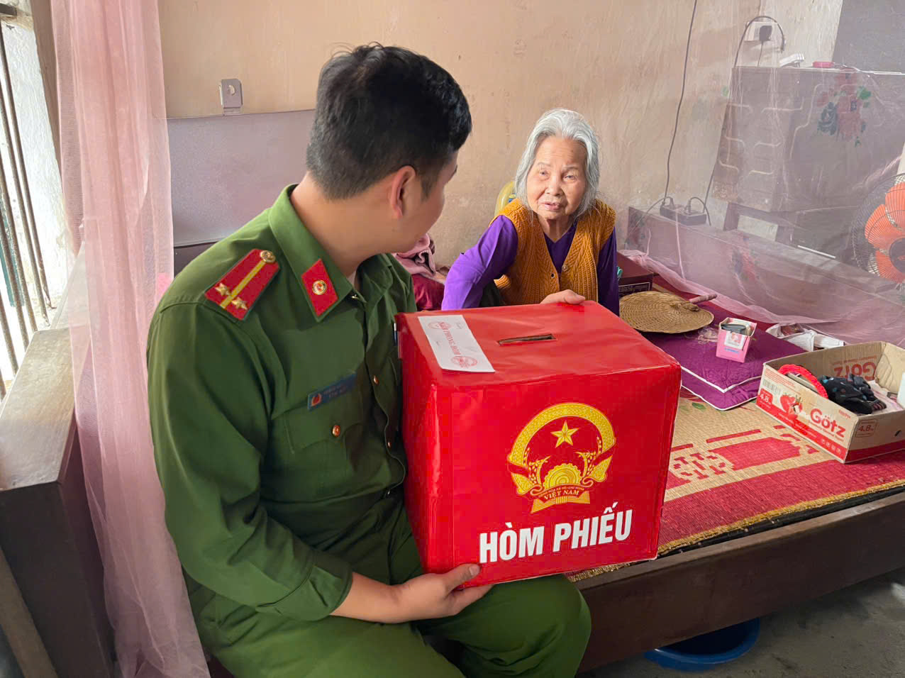 Anh-tin-bai
