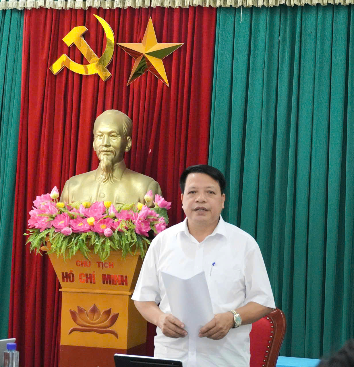 Anh-tin-bai