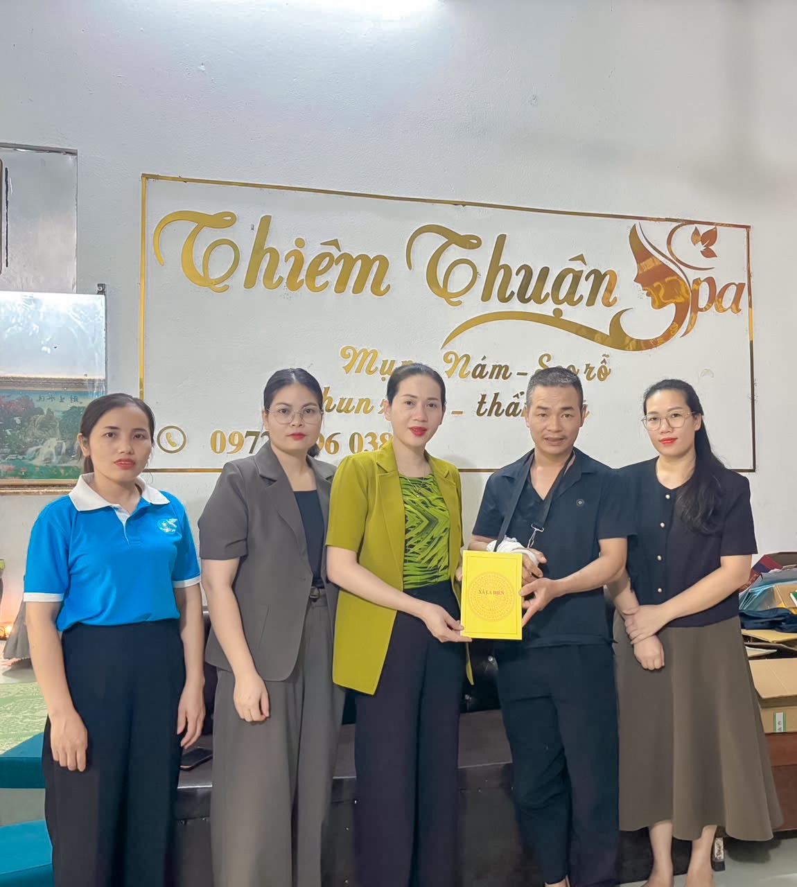 Anh-tin-bai