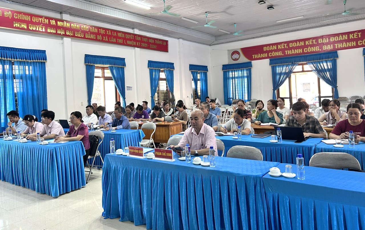 TẬP HUẤN CÁN BỘ KIÊM NHIỆM, PHỐI HỢP THỰC HIỆN TÍN DỤNG CHÍNH SÁCH XÃ HỘI TẠI XÃ LA HIÊN NĂM 2026