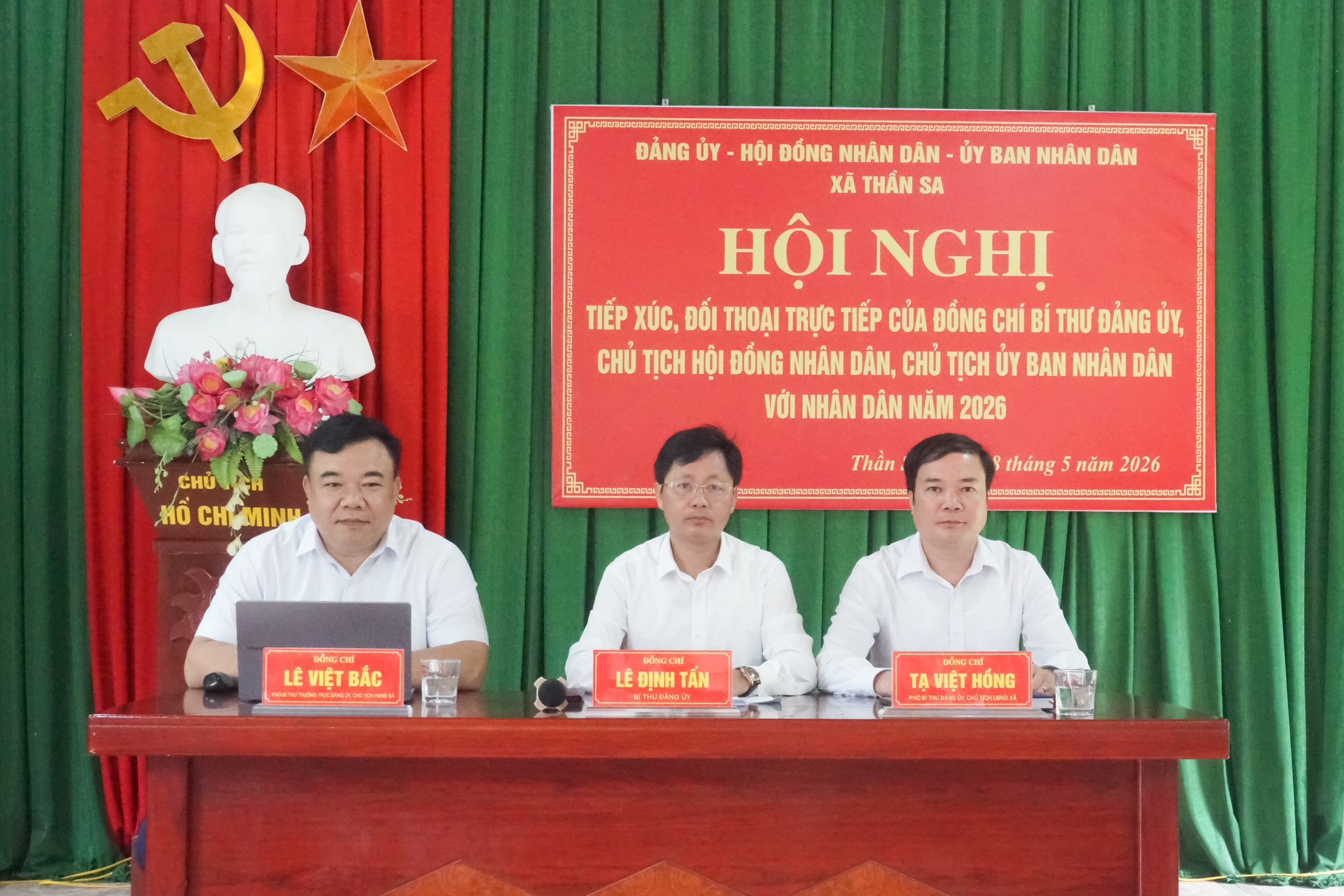 Hội nghị tiếp xúc, đối thoại trực tiếp giữa đồng chí Bí thư Đảng ủy, Chủ tịch HĐND, Chủ tịch UBND xã với Nhân dân năm 2026