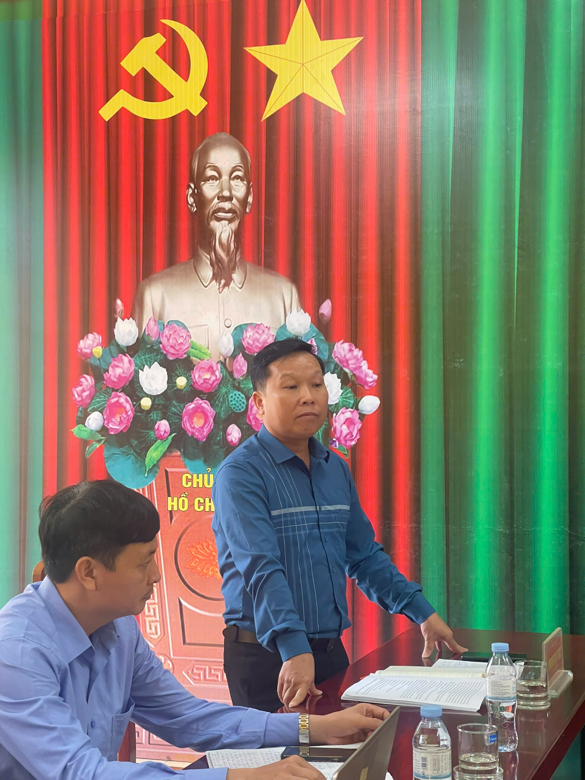 Anh-tin-bai