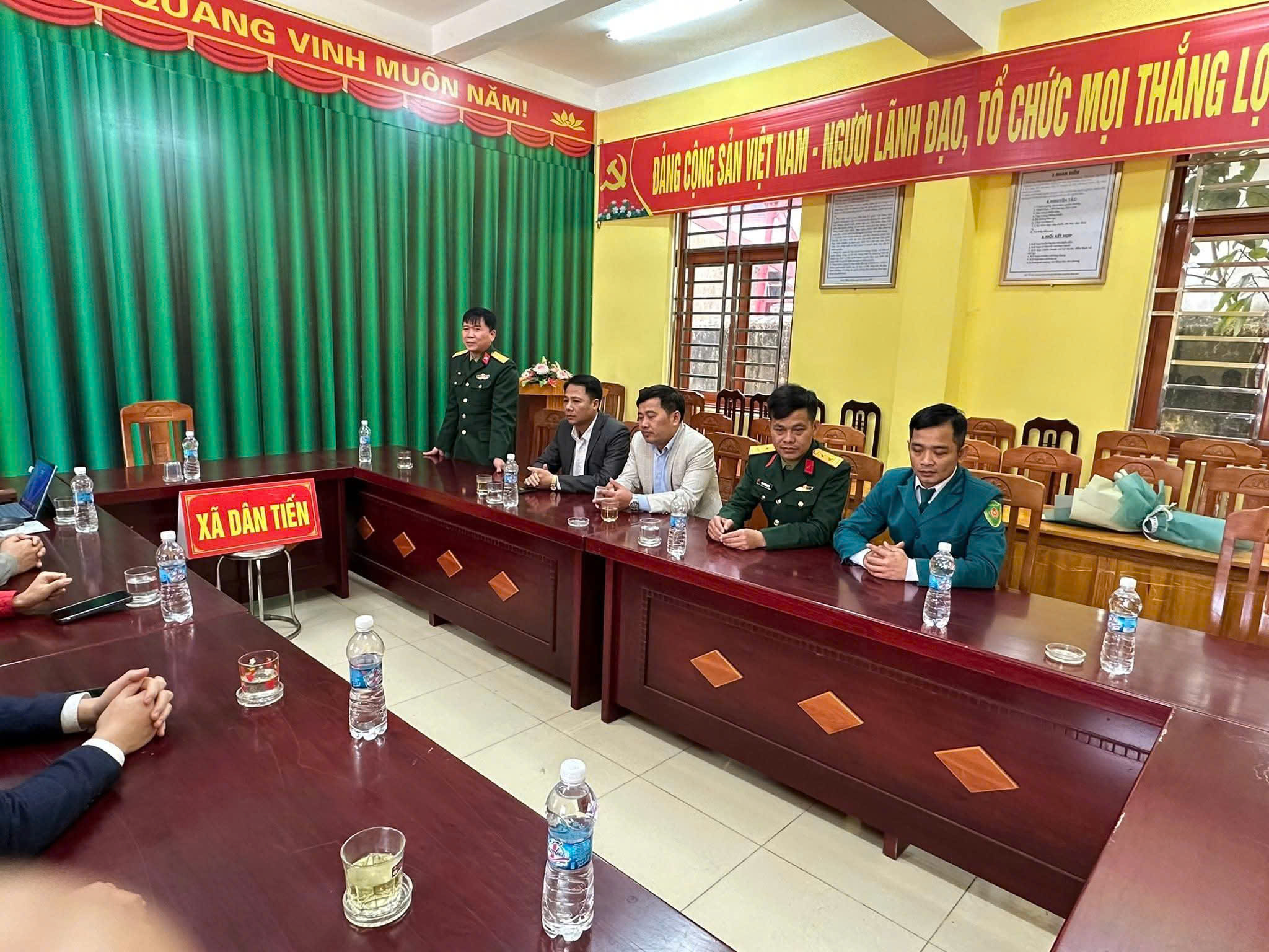 Anh-tin-bai