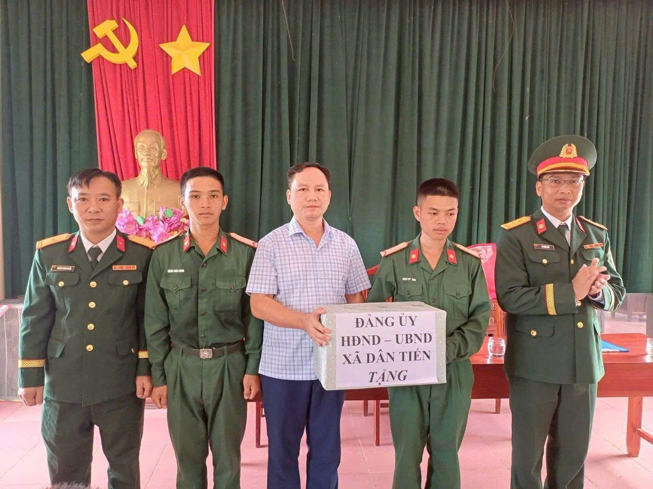 Anh-tin-bai