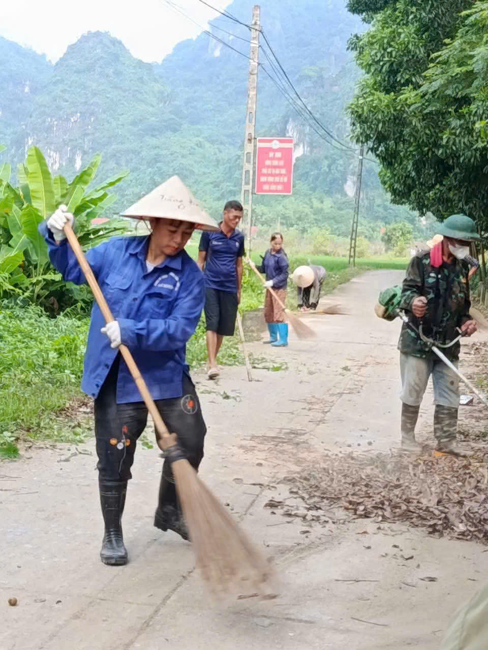 Anh-tin-bai