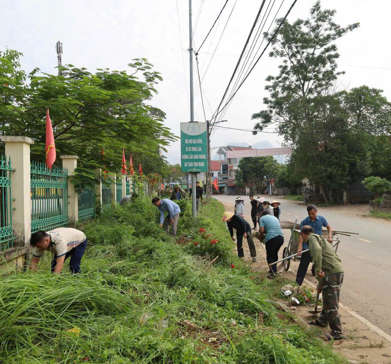 Anh-tin-bai