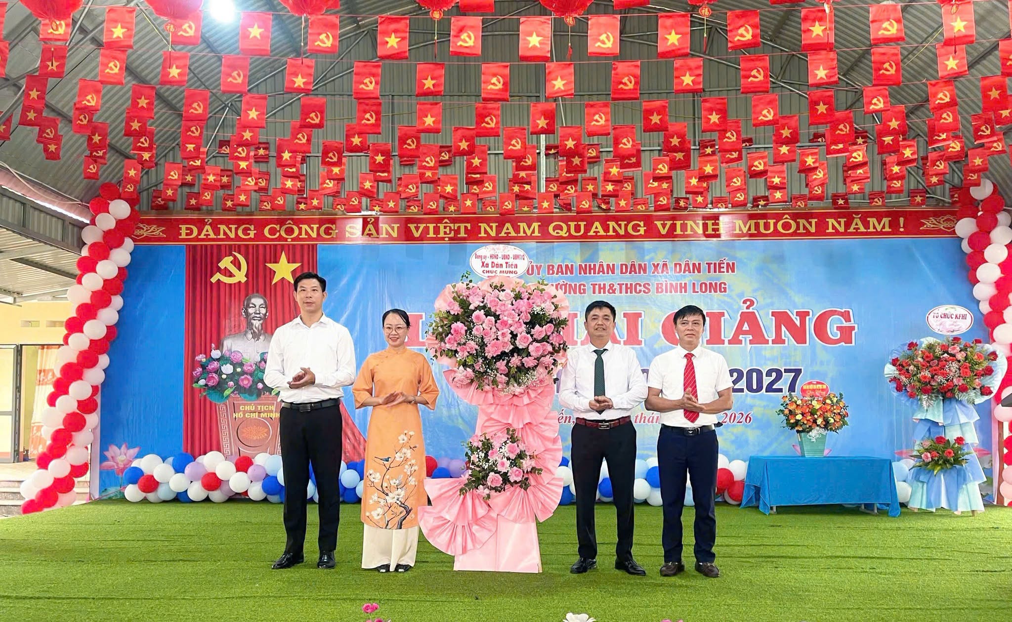 Anh-tin-bai