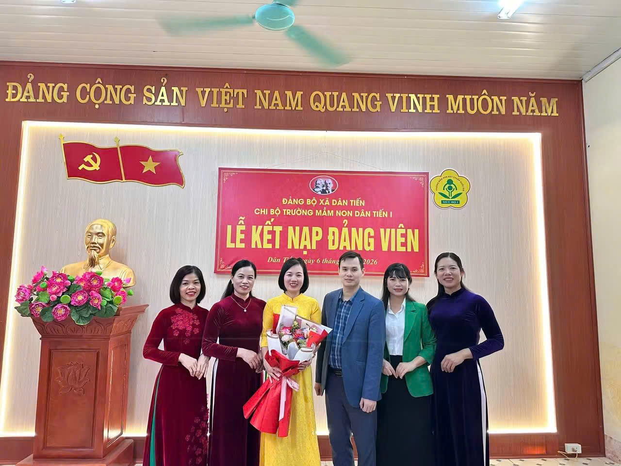 Anh-tin-bai