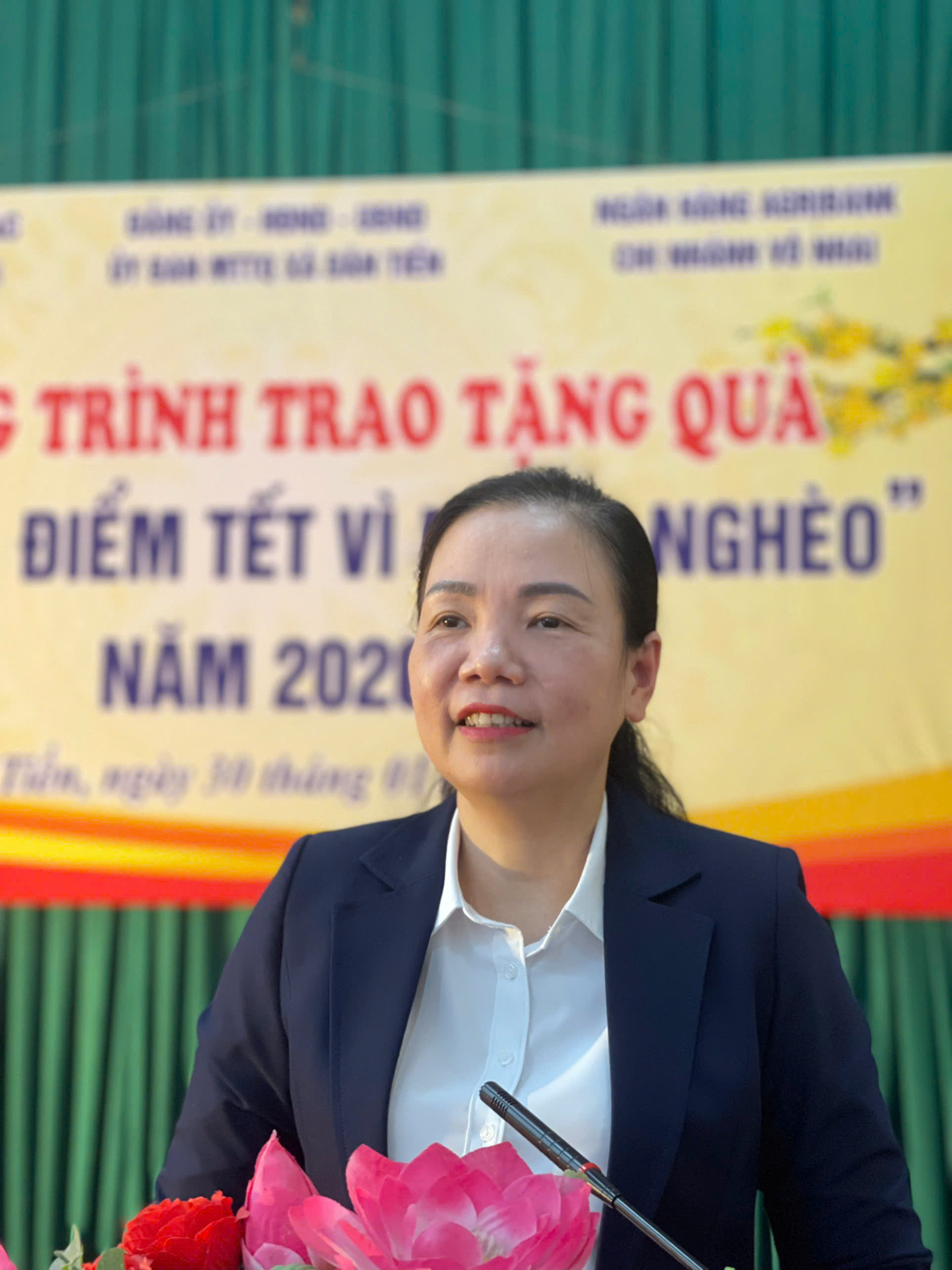 CHƯƠNG TRÌNH TRAO TẶNG QUÀ GIA ĐÌNH CÓ CÔNG VỚI CÁCH MẠNG, GIA ĐÌNH CHÍNH SÁCH,  CÁC HỘ NGHÈO HỘ CẬN NGHÈO TẾT BÍNH NGỌ NĂM 2026 XÃ DÂN TIẾN