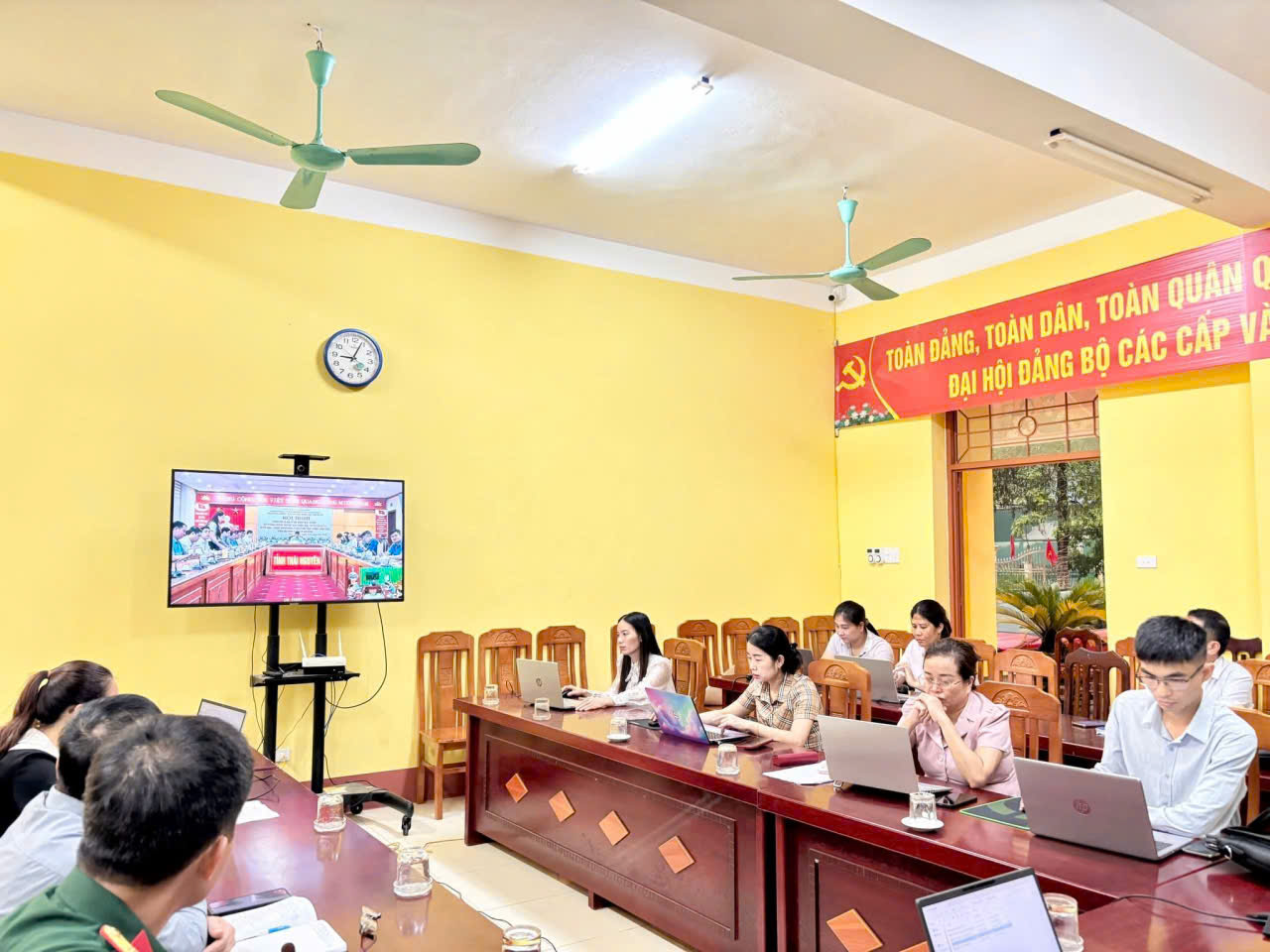 XÃ DÂN TIẾN THAM DỰ HỘI NGHỊ TRIỂN KHAI CÔNG TÁC AN TOÀN THỰC PHẨM QUÝ I NĂM 2026
