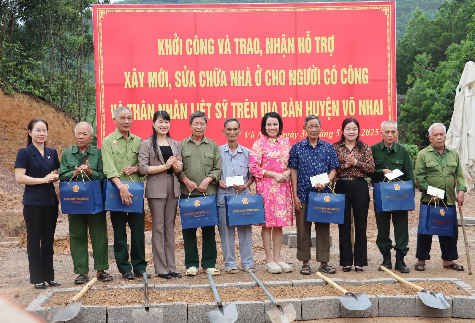 Võ Nhai: Khởi công và trao hỗ trợ xây dựng nhà ở cho người có công và thân nhân liệt sĩ