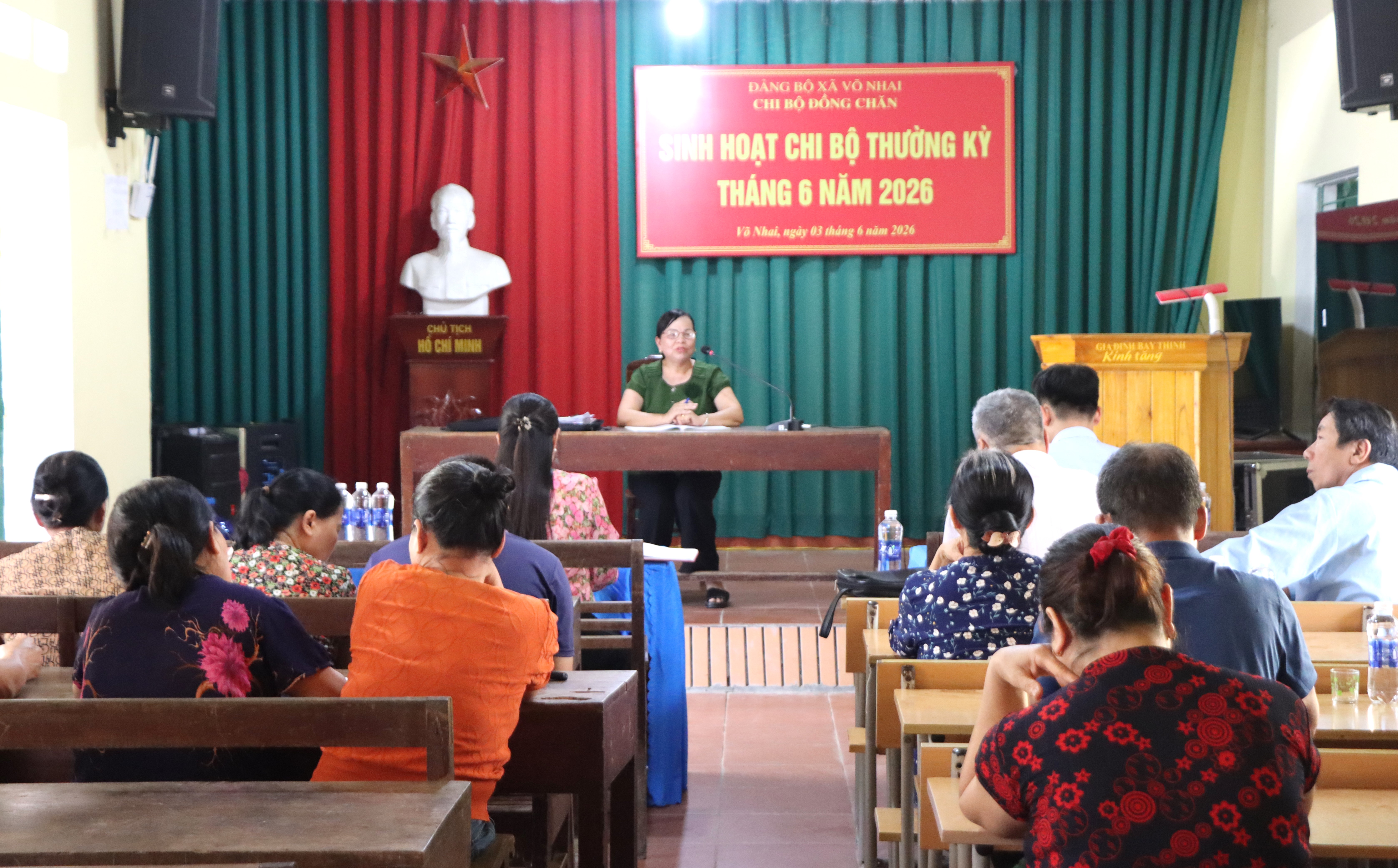 Chi bộ Đồng Chăn tổ chức sinh hoạt thường kỳ tháng 6 năm 2026 