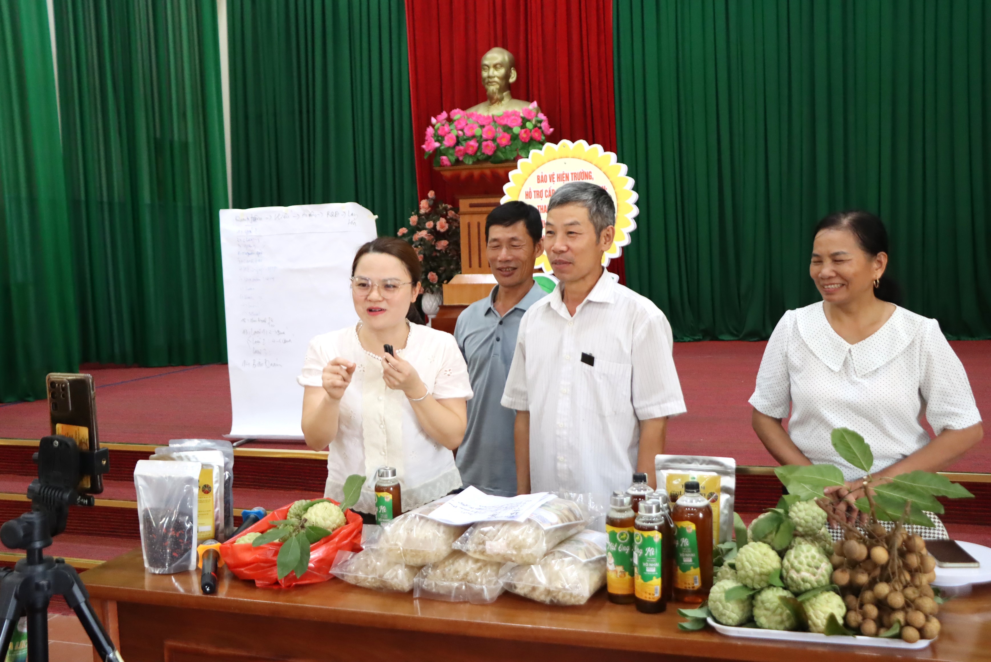 TẬP HUẤN NÂNG CAO KỸ NĂNG BÁN HÀNG TRỰC TUYẾN CHO HỘ NÔNG DÂN SẢN XUẤT KINH DOANH GIỎI