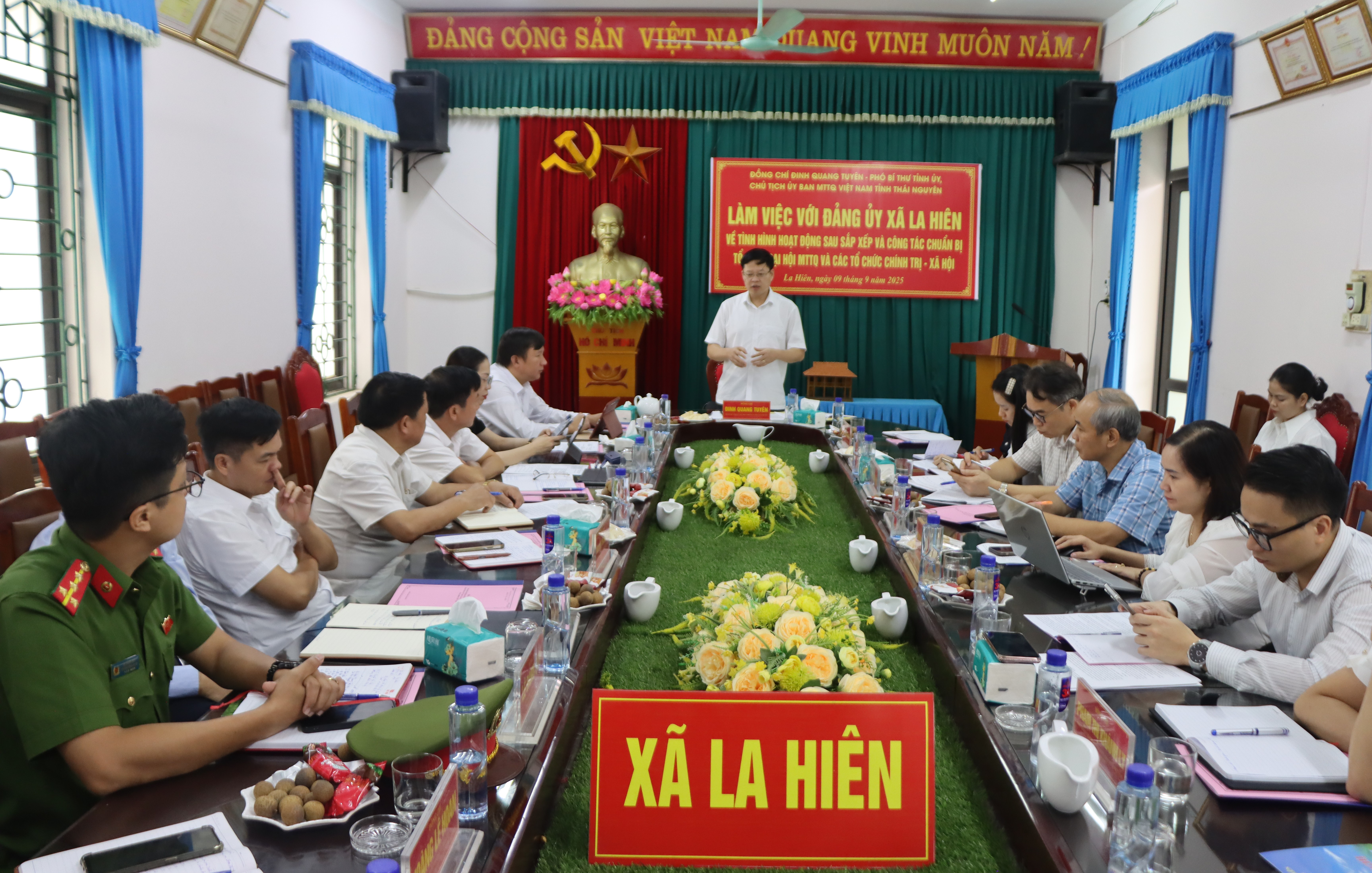 Ủy ban MTTQ tỉnh Thái Nguyên làm việc với Đảng ủy xã La Hiên