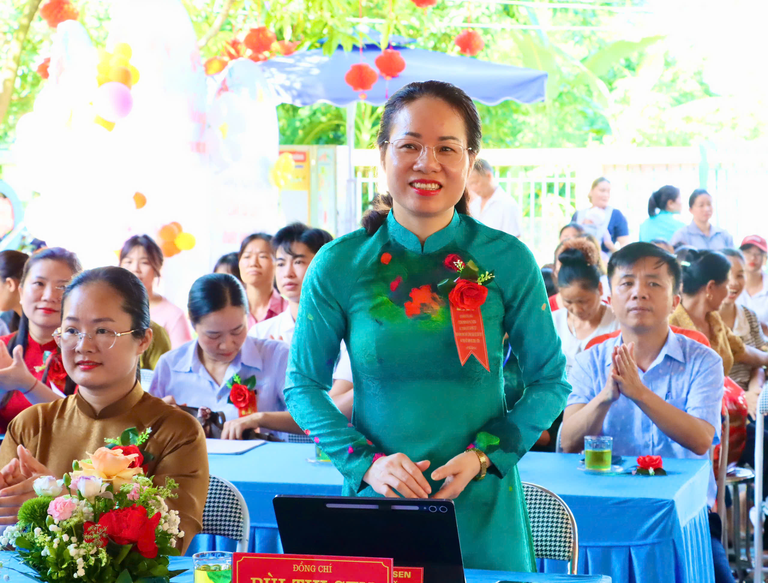 Anh-tin-bai