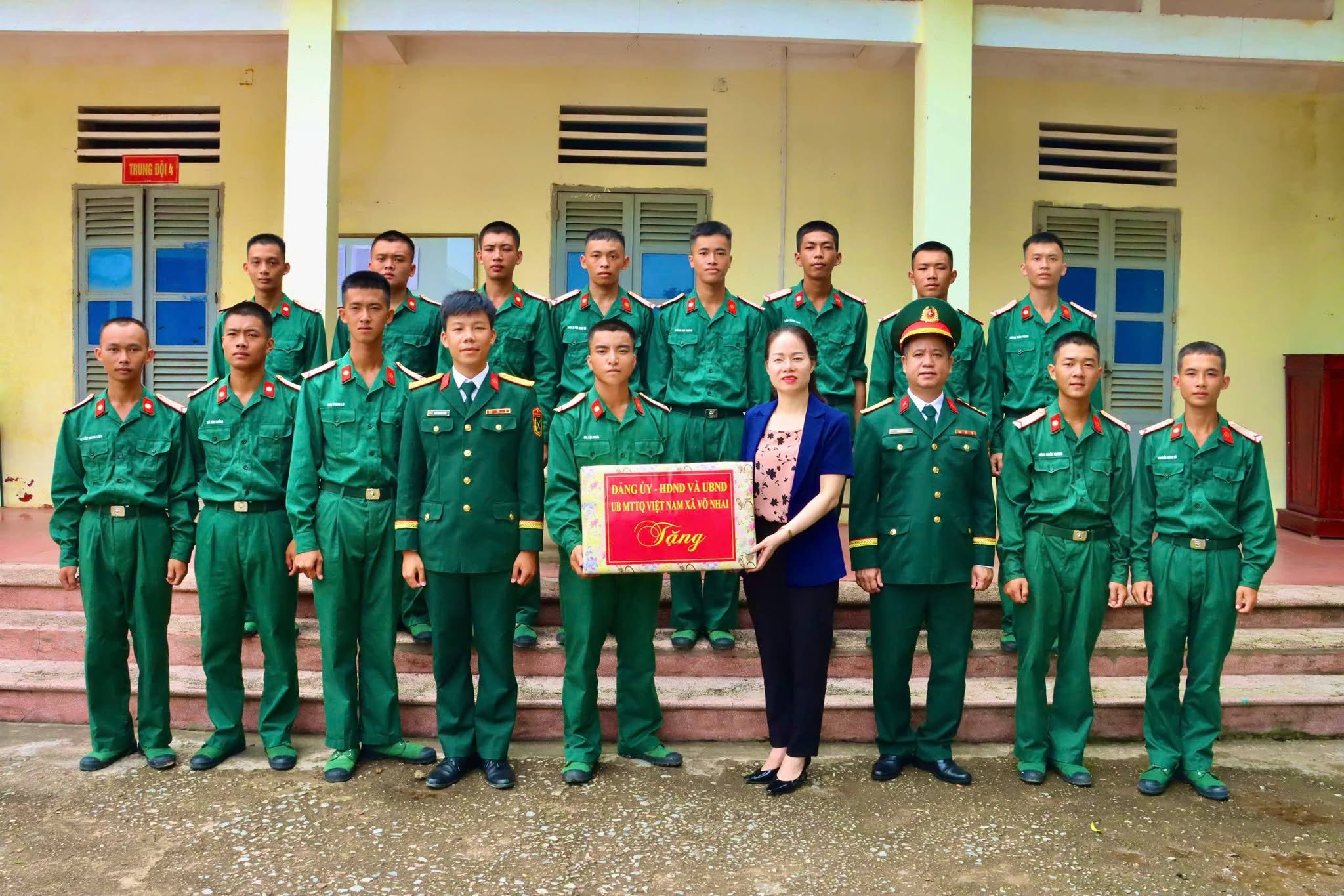 Anh-tin-bai