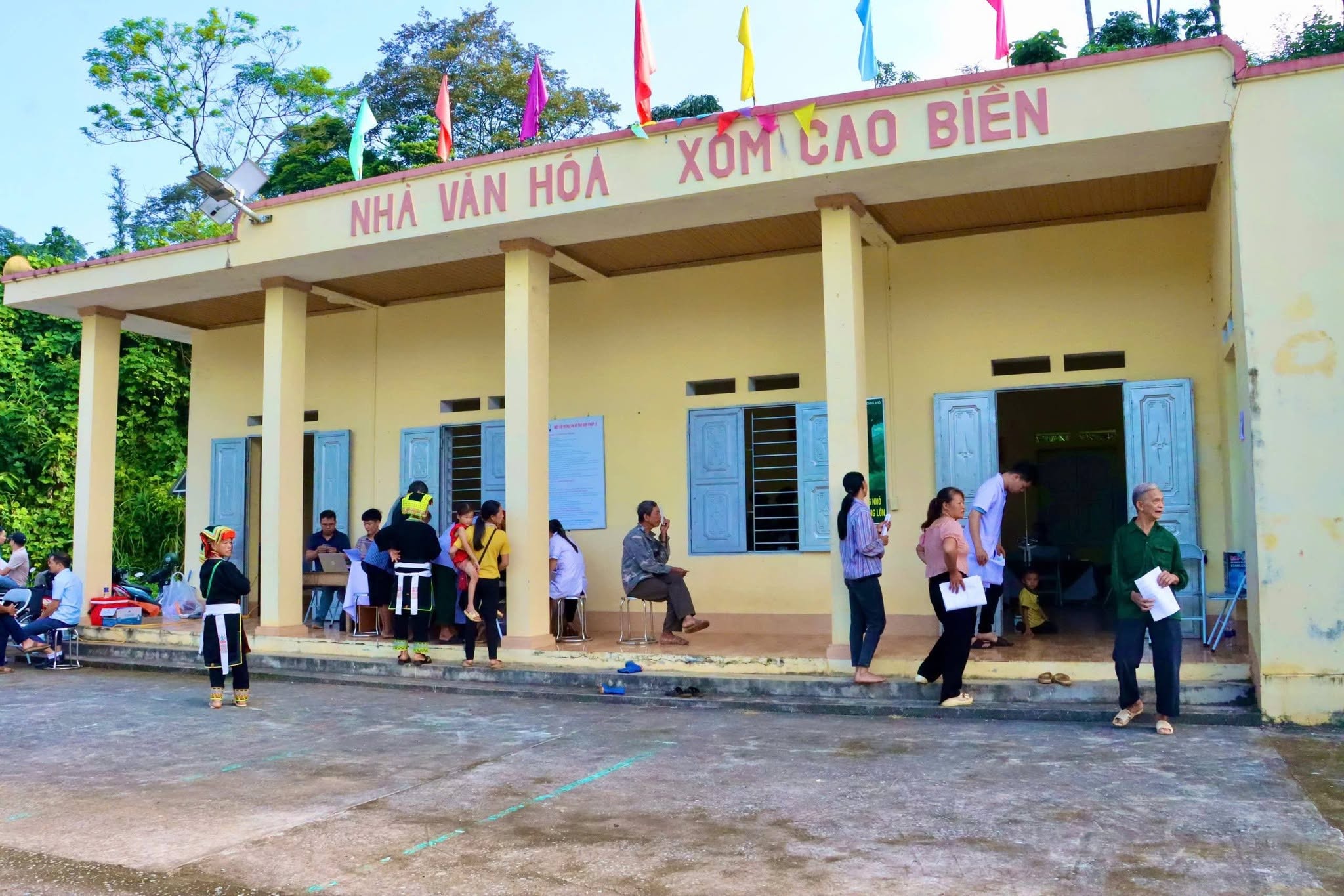 Anh-tin-bai