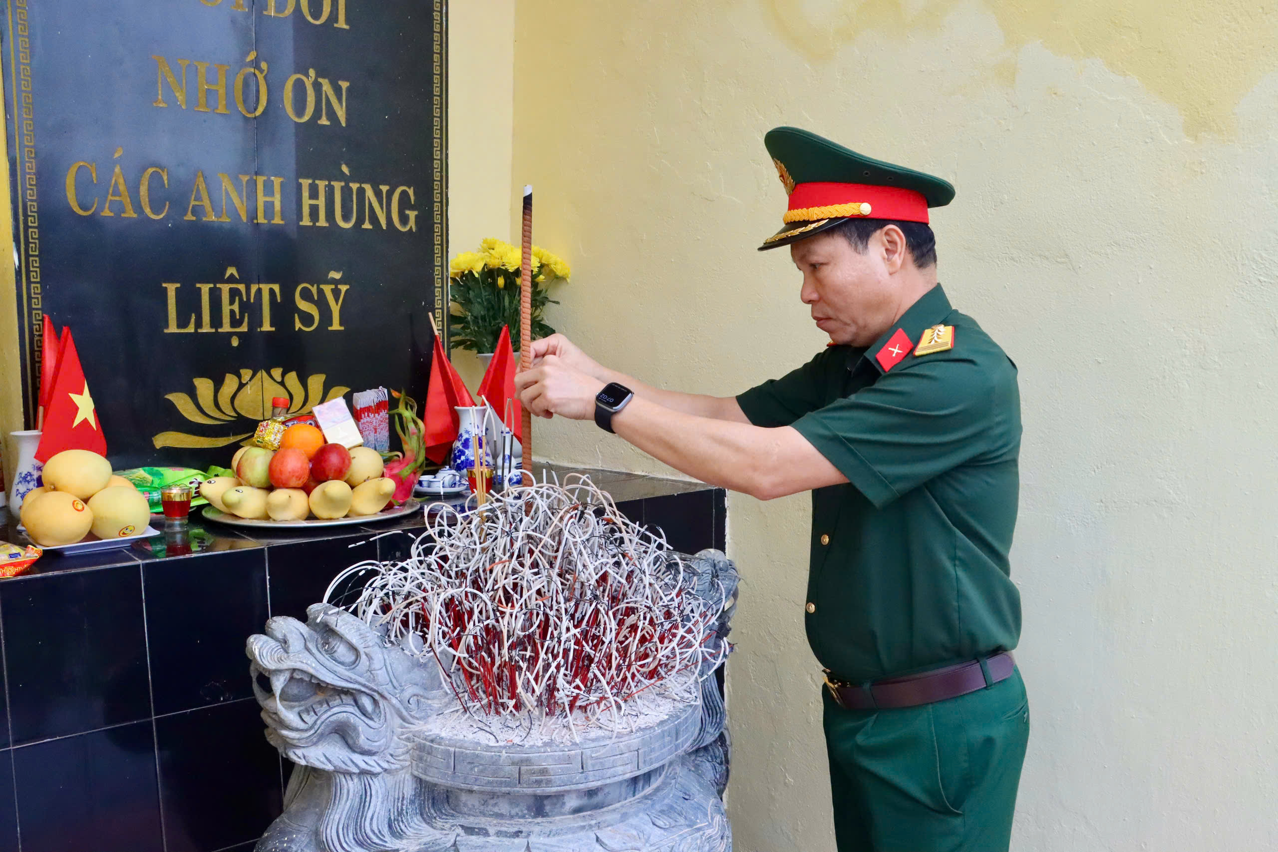 Anh-tin-bai
