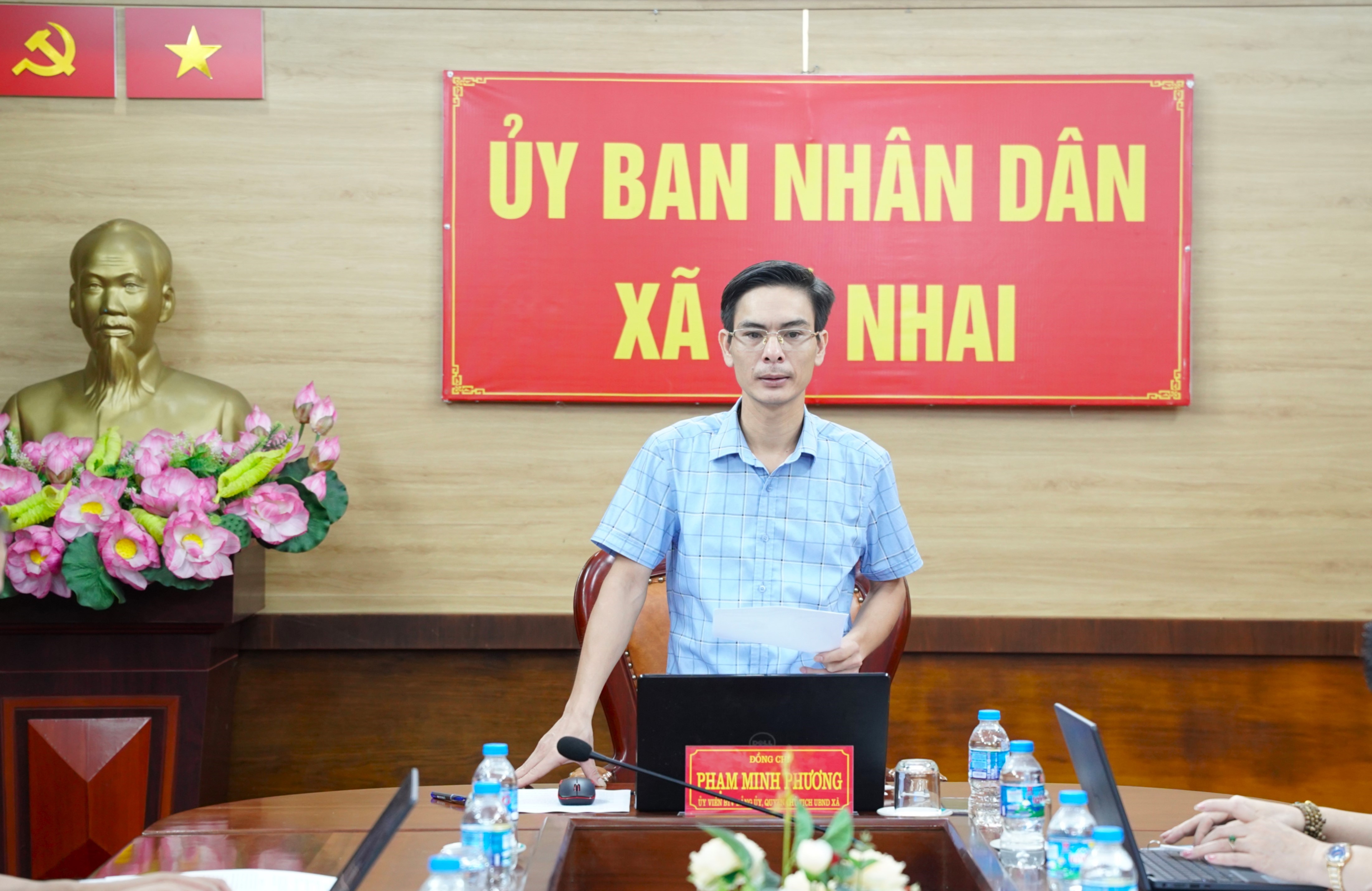 Anh-tin-bai