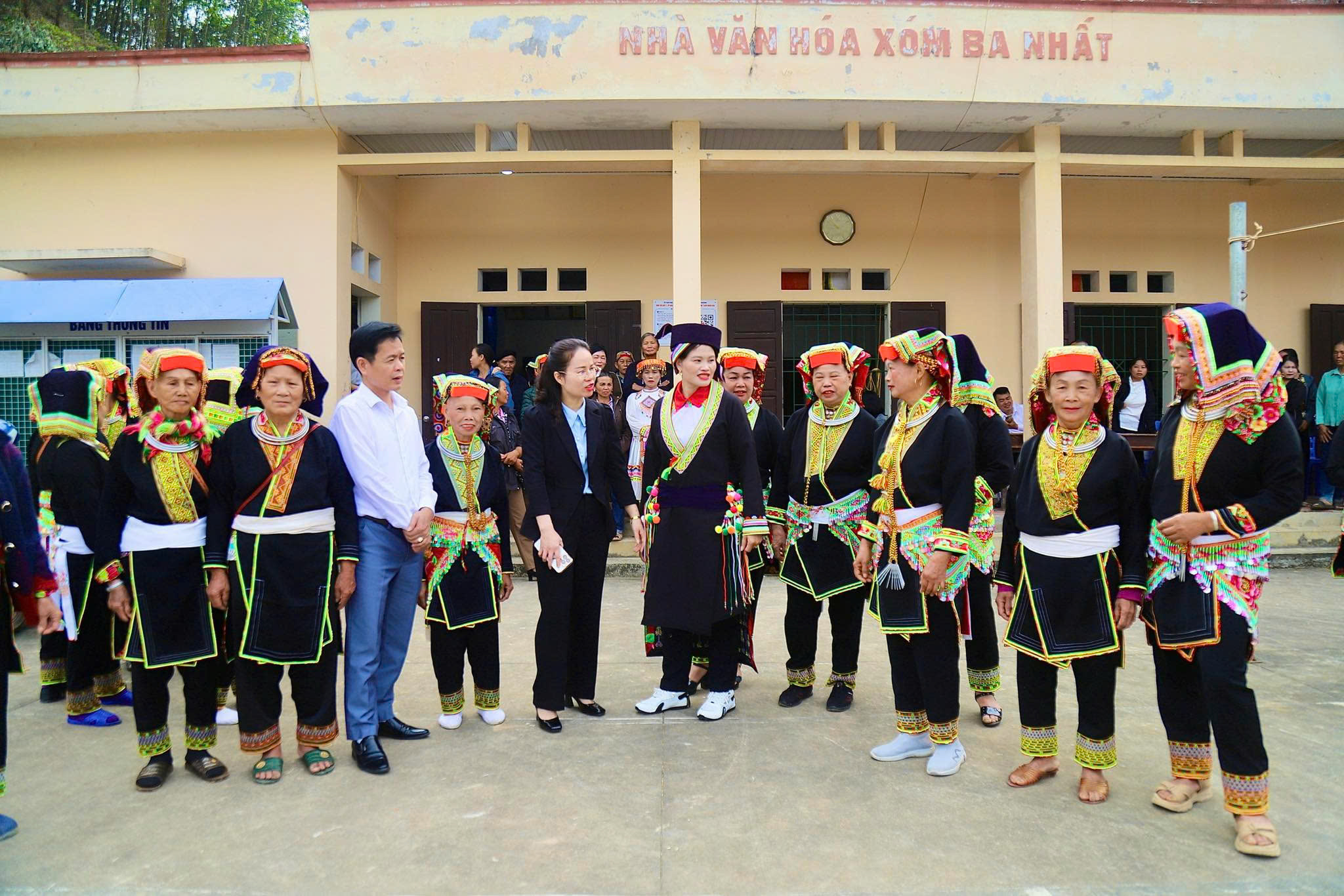 PHÁT HUY SỨC MẠNH ĐẠI ĐOÀN KẾT 