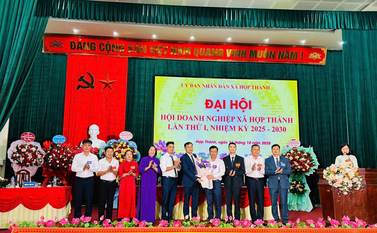 Anh-tin-bai