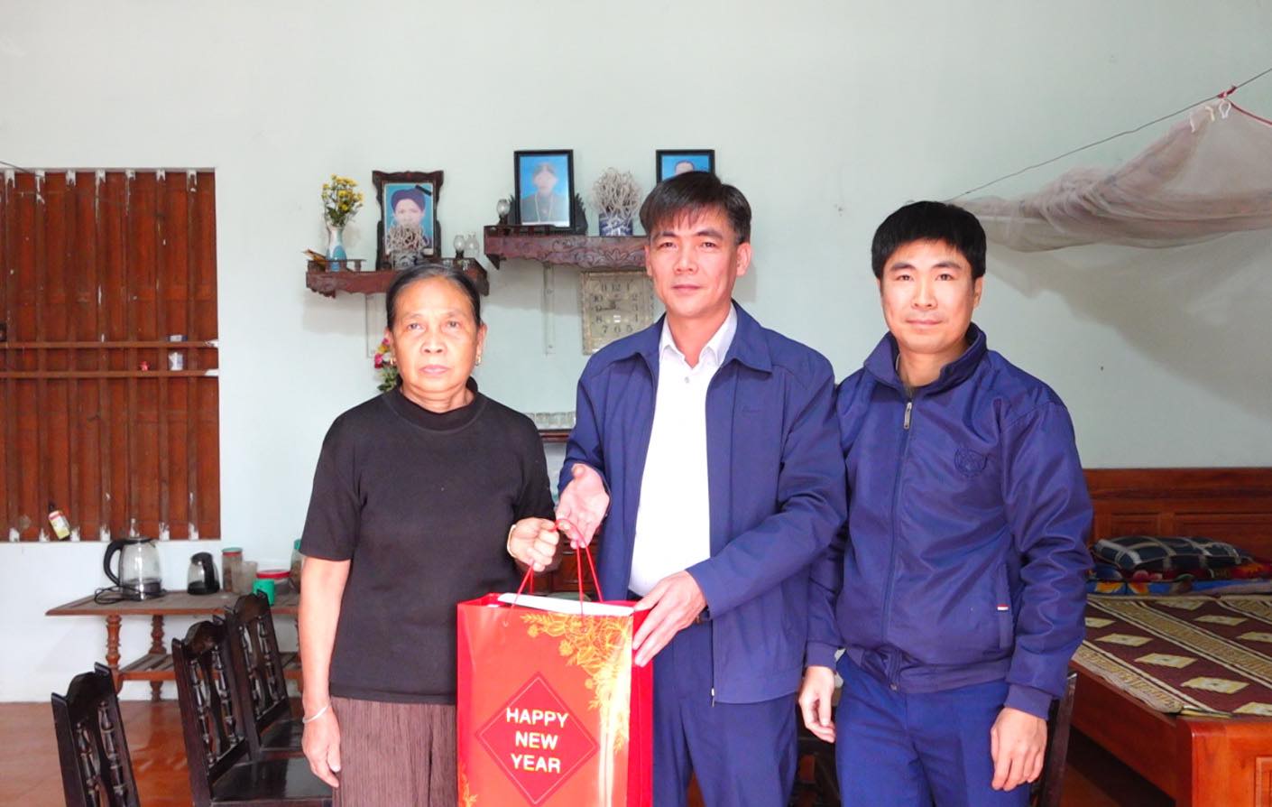 Anh-tin-bai