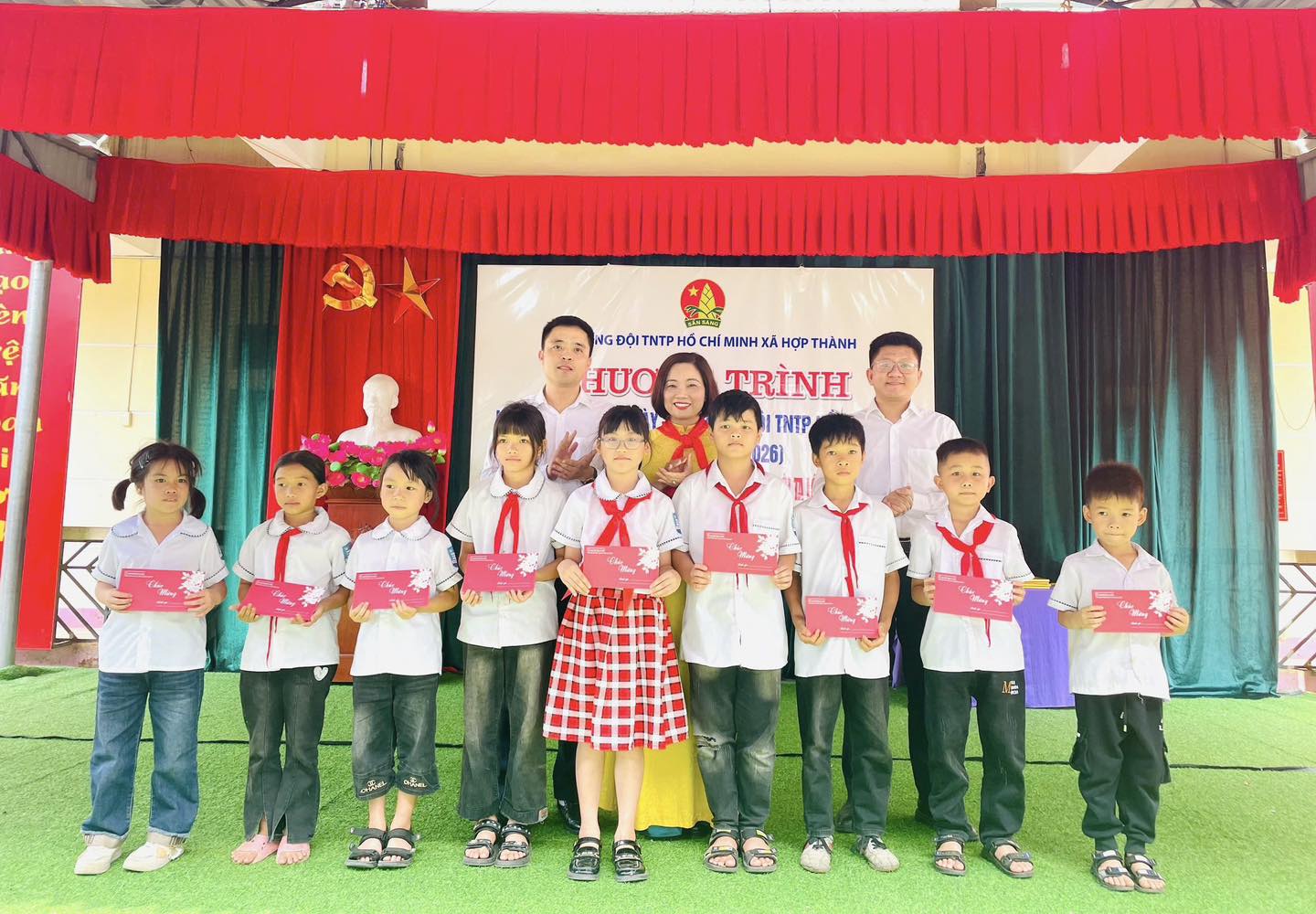Anh-tin-bai