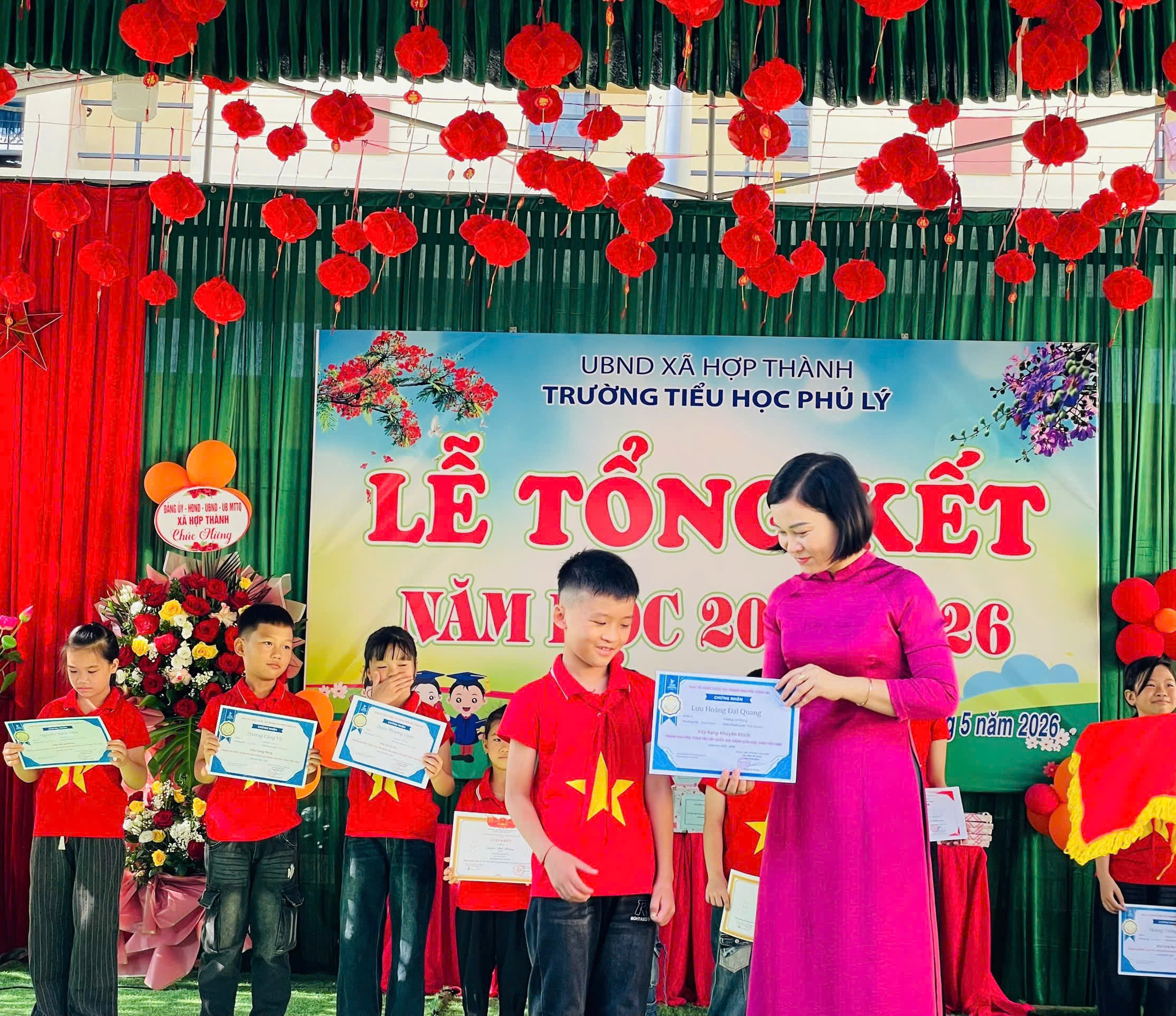 Anh-tin-bai