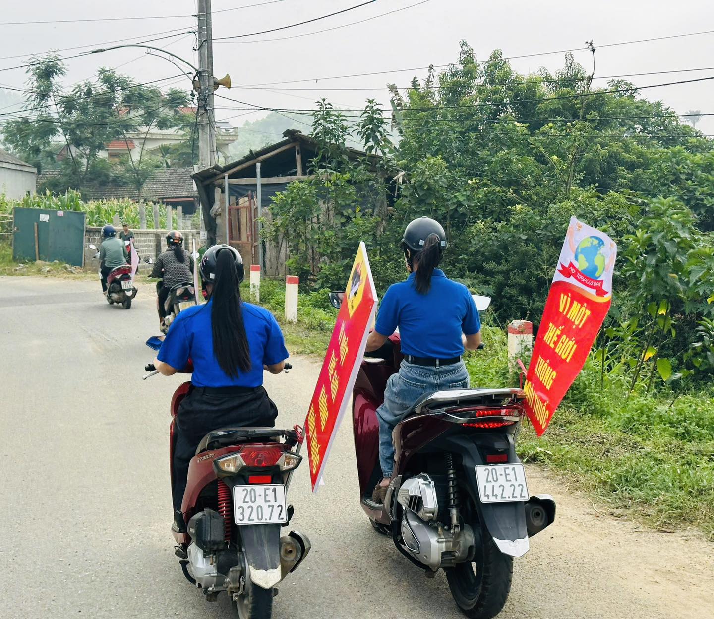 Anh-tin-bai