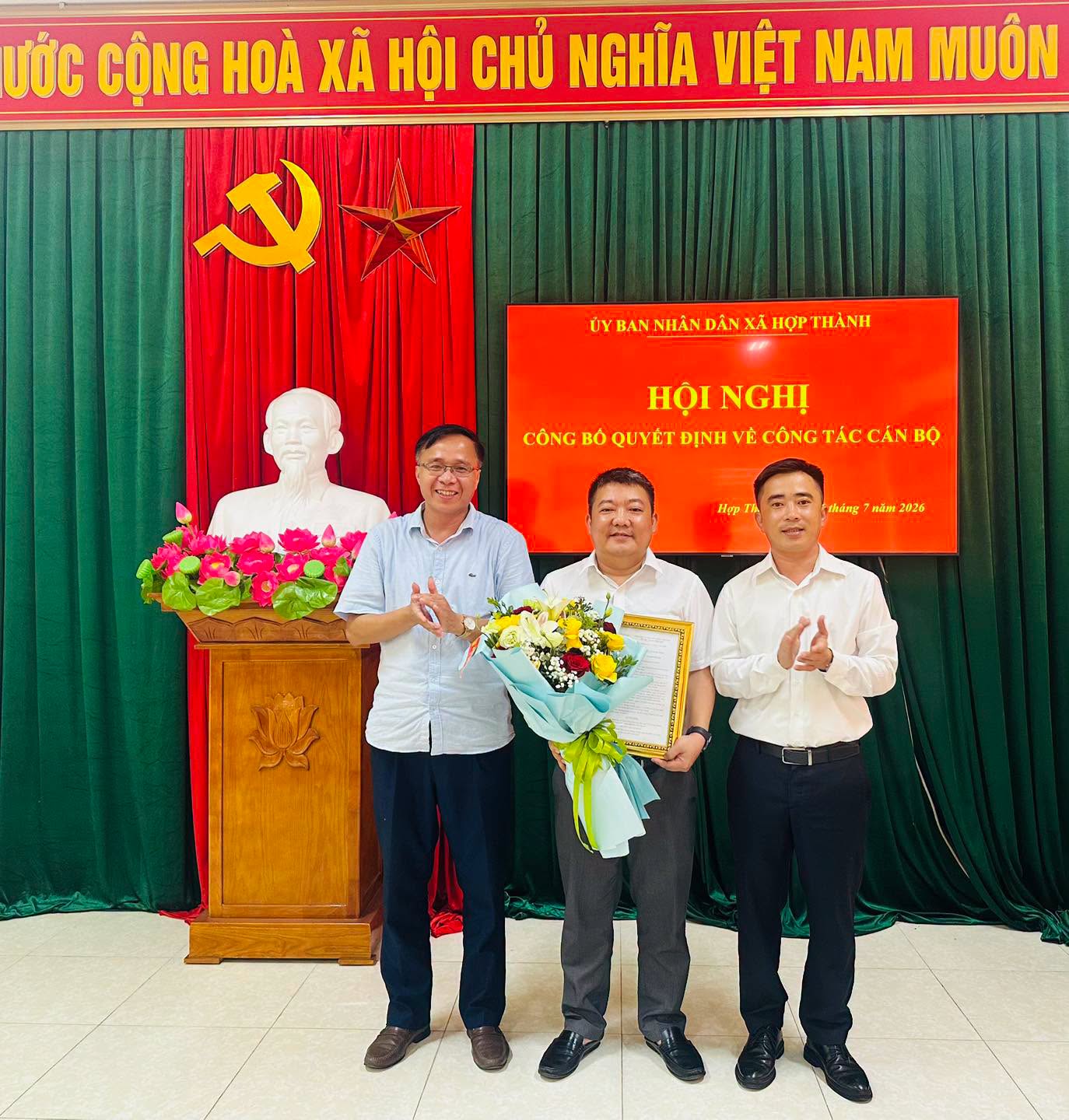 Anh-tin-bai