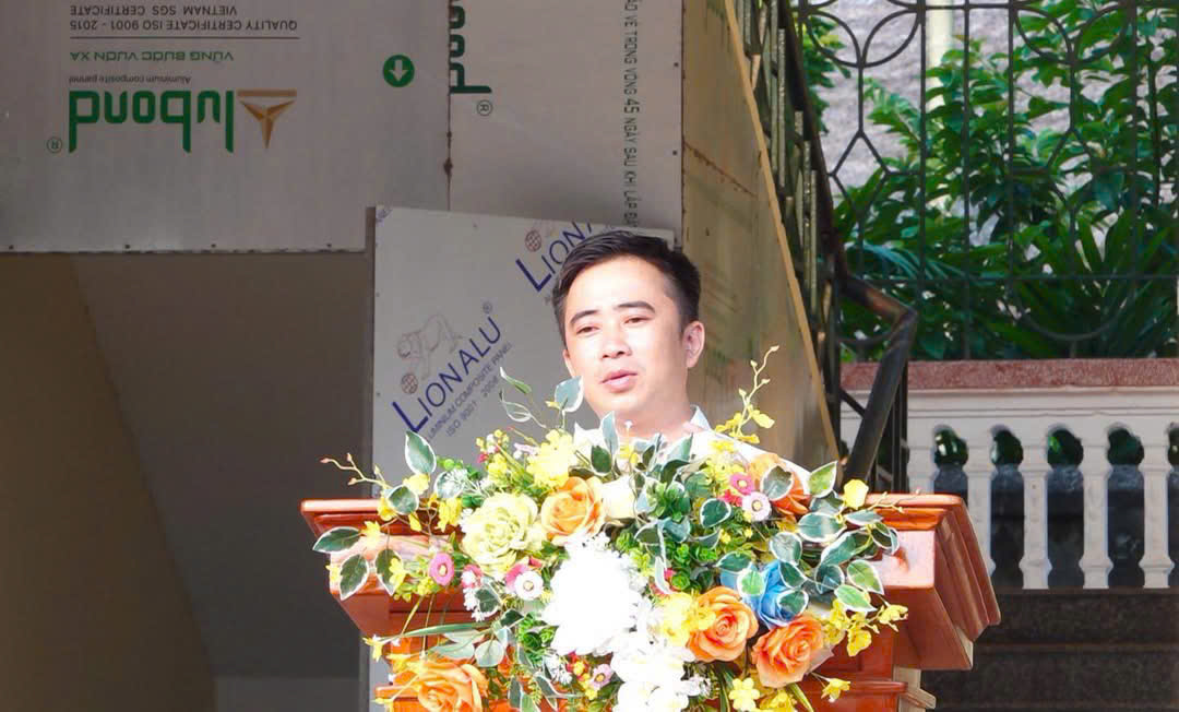 Anh-tin-bai