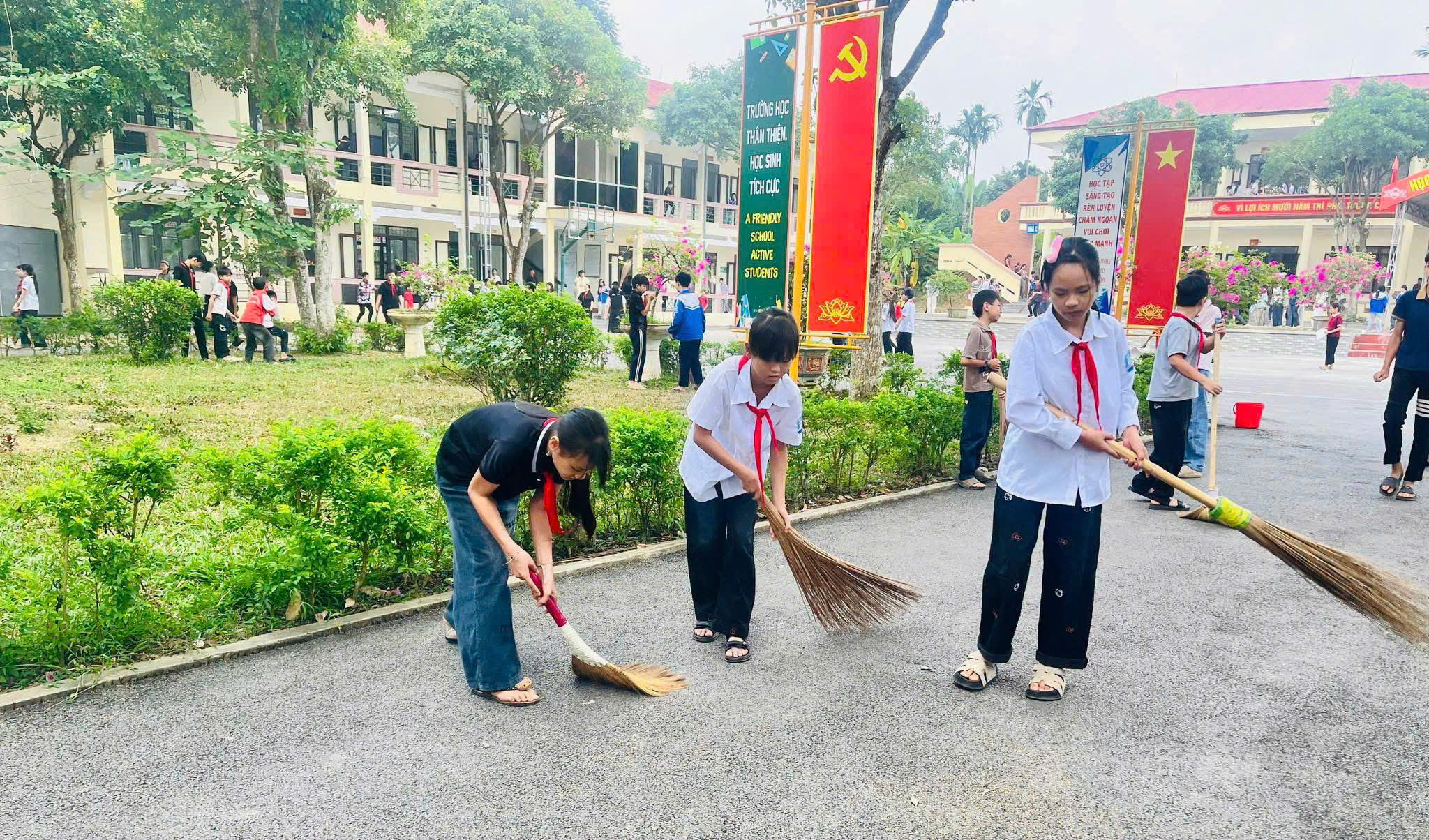 Anh-tin-bai