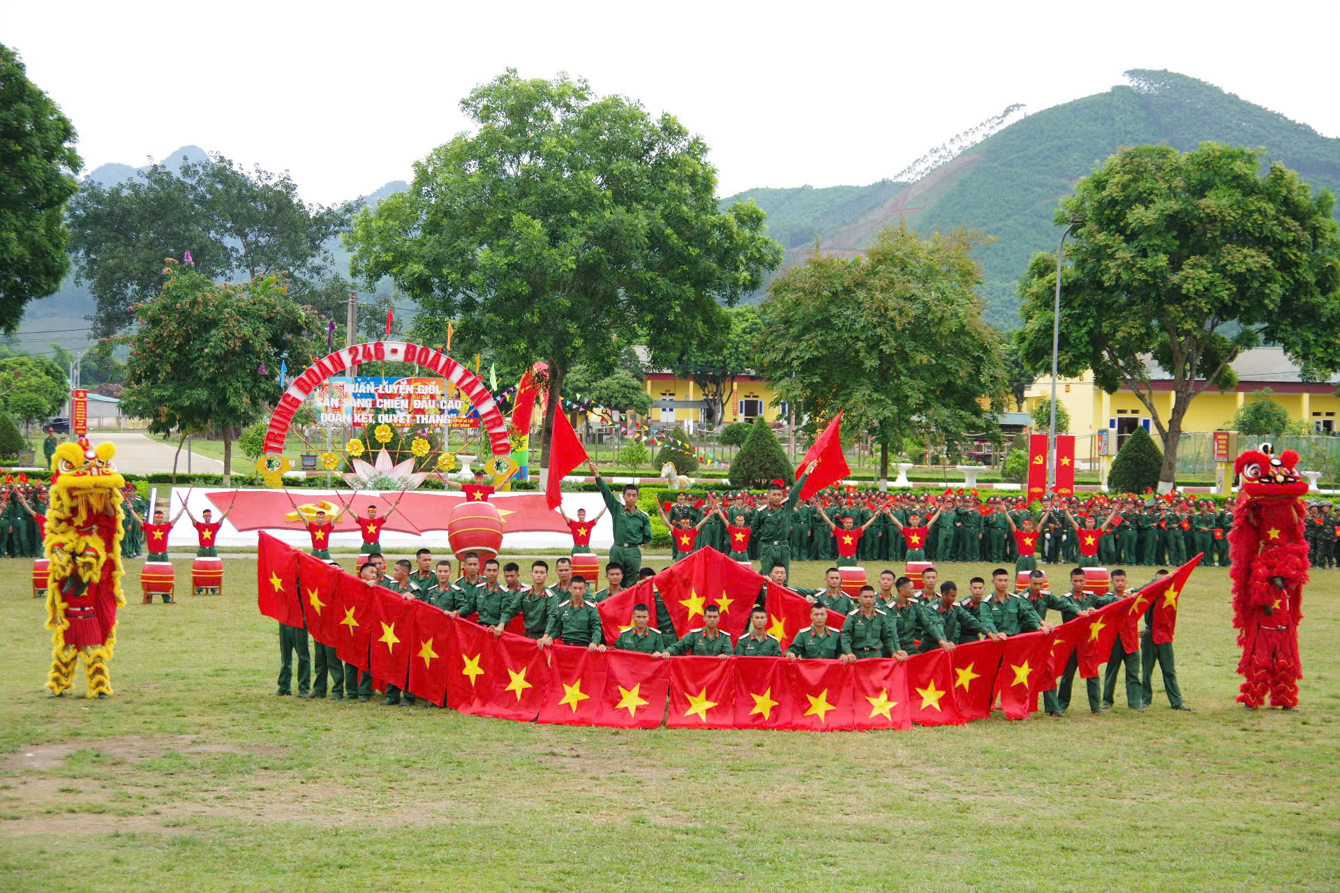 Anh-tin-bai
