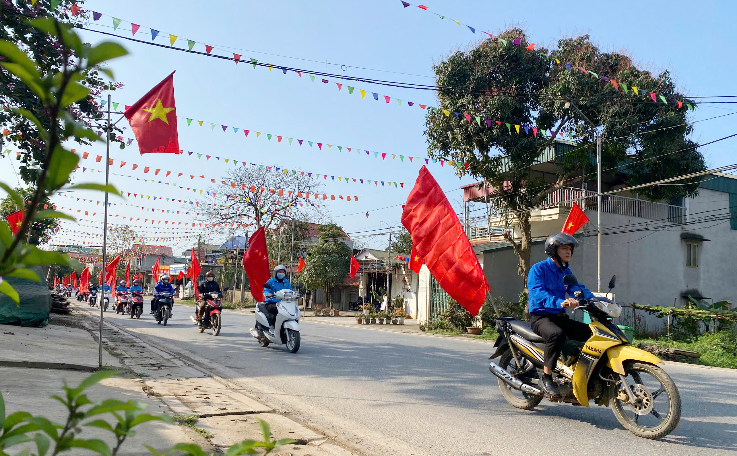 Anh-tin-bai