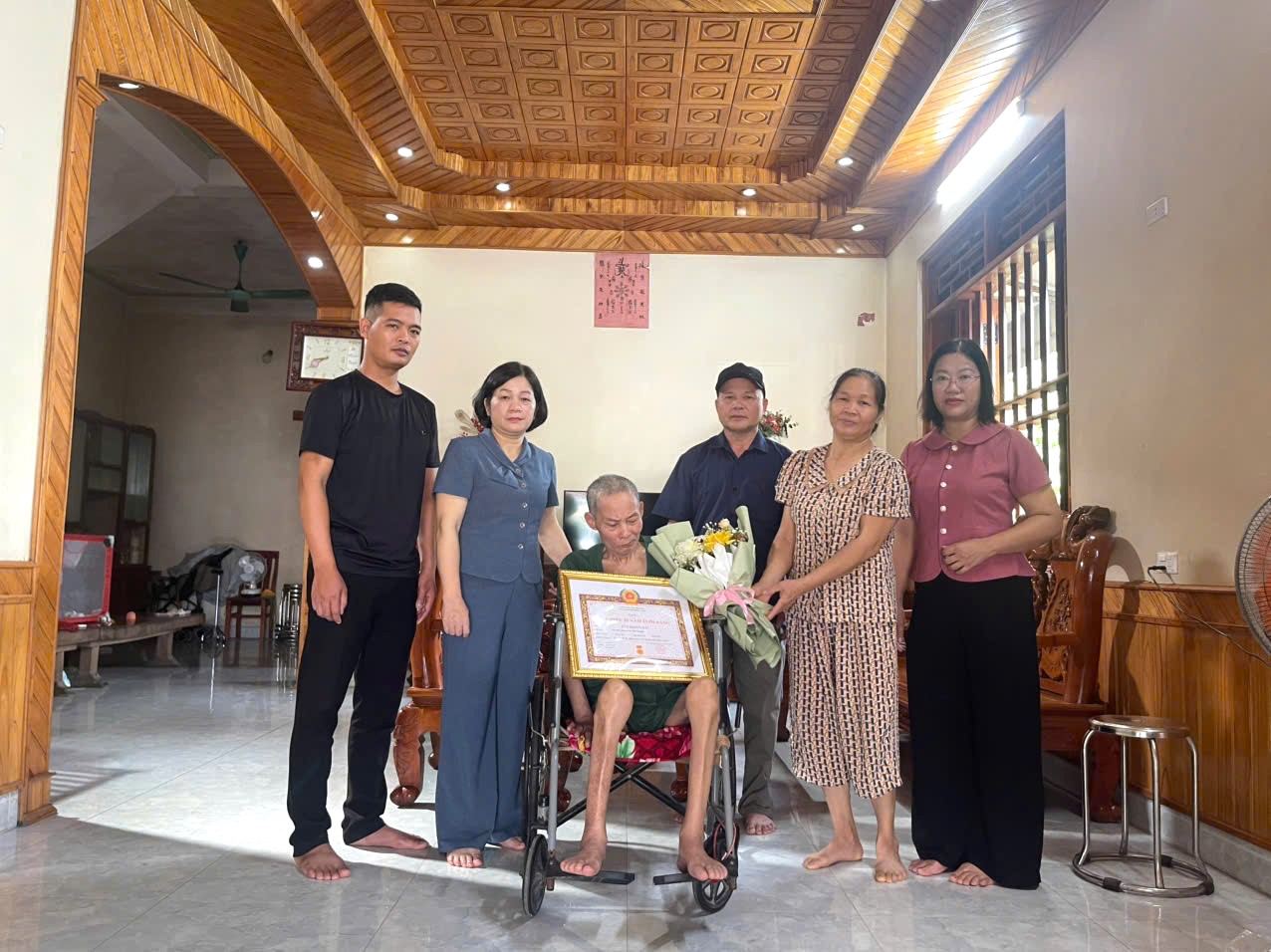 Anh-tin-bai