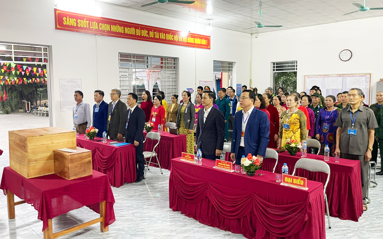 Xã Vô Tranh đồng loạt khai mạc bầu cử tại 33 tổ bầu cử